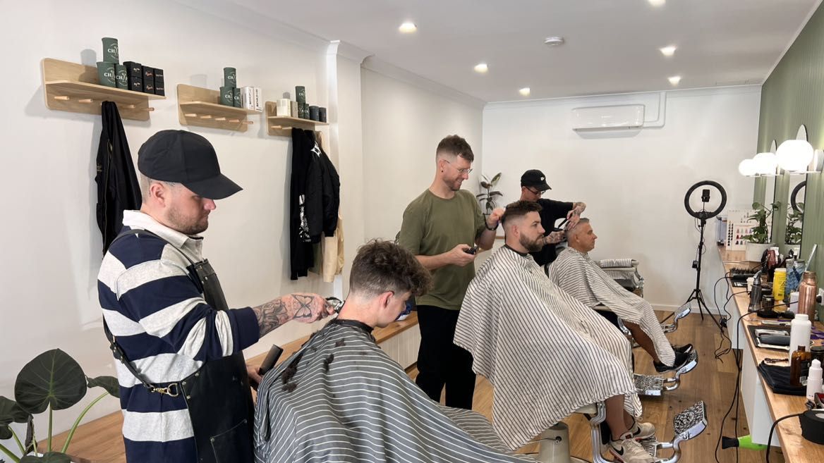 Henley's Gentlemen's Grooming - Mens Grooming Barbershop