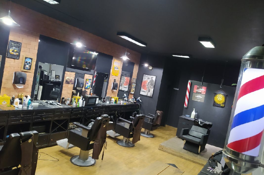 BARBEARIA FERNANDES CABELEIREIRO MASCULINO SINUCA GOIÂNIA GO.