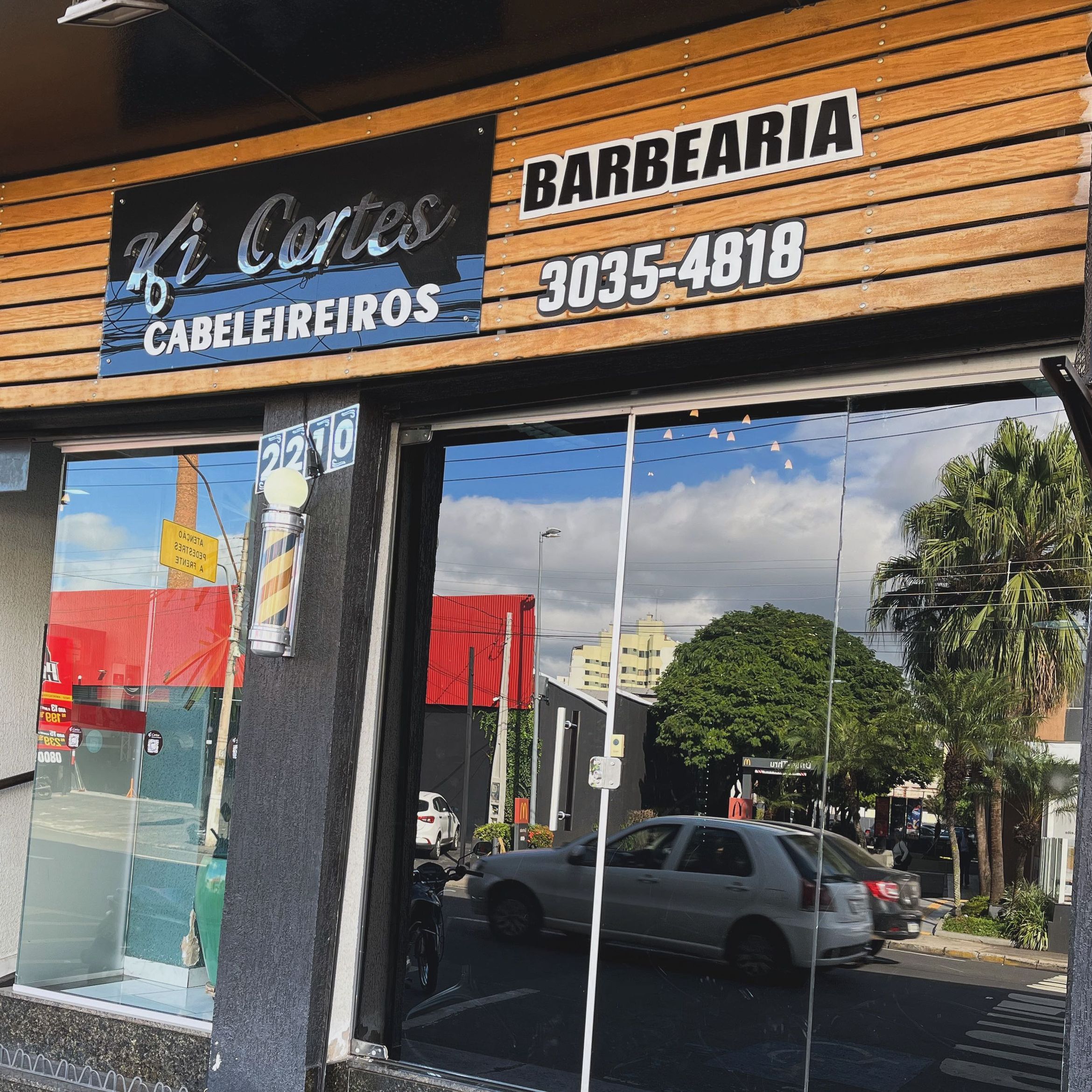 Ki Cortes - Cabeleireiros e Barbearia, Avenida Armando Salles de Oliveira, 2210 (138,30 km), 13400-005, Piracicaba