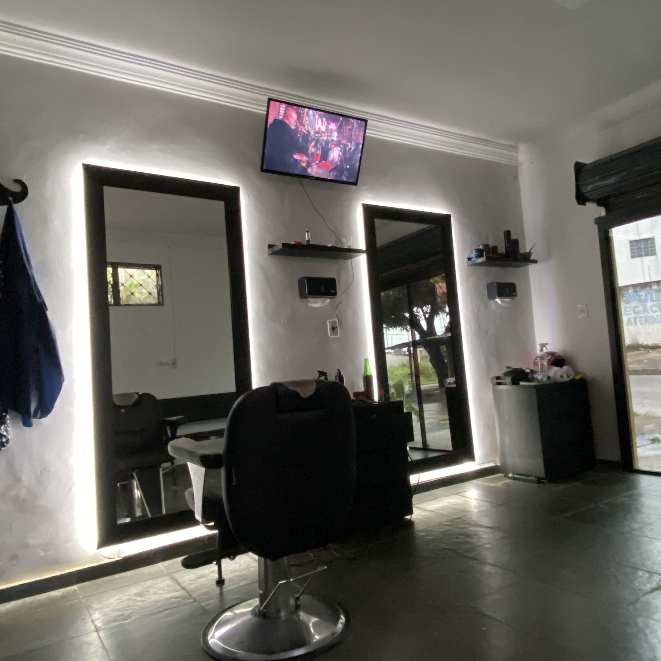 Seu Luiz Barbearia 💈✂️, Avenida Luiz XV qd 19 lt 04, 74910-180, Aparecida de Goiânia