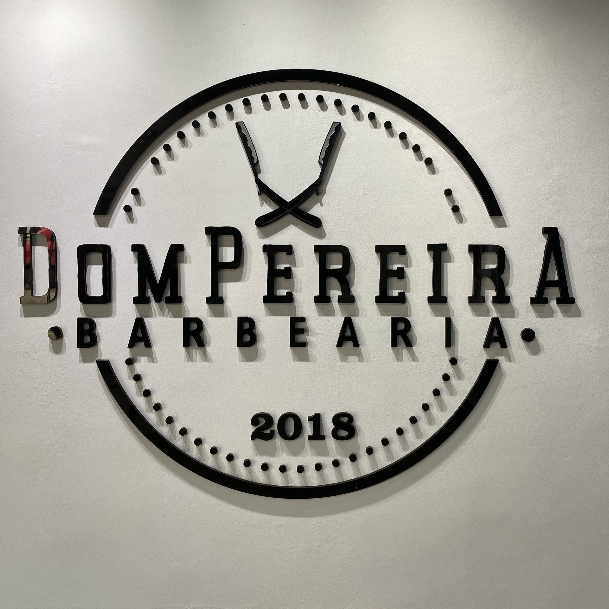 Dom Pereira Barbearia, Rua Curitiba, 160, Quadra 160 lote 02 jardim guanabara 1, 74675-260, Goiânia