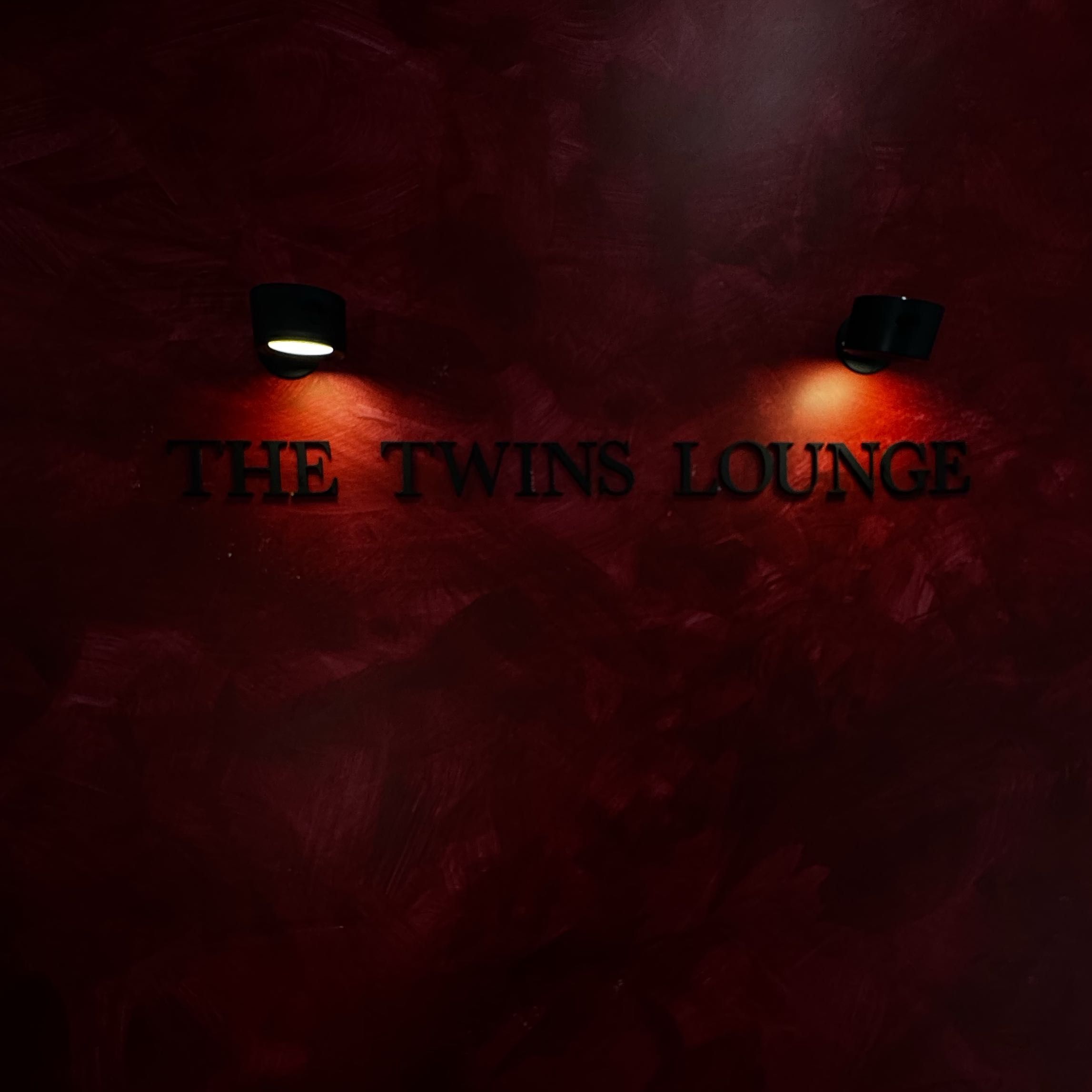 Thetwinslounge, 299 Avenue Marien, #5, H1B 5R8, Montréal-Est