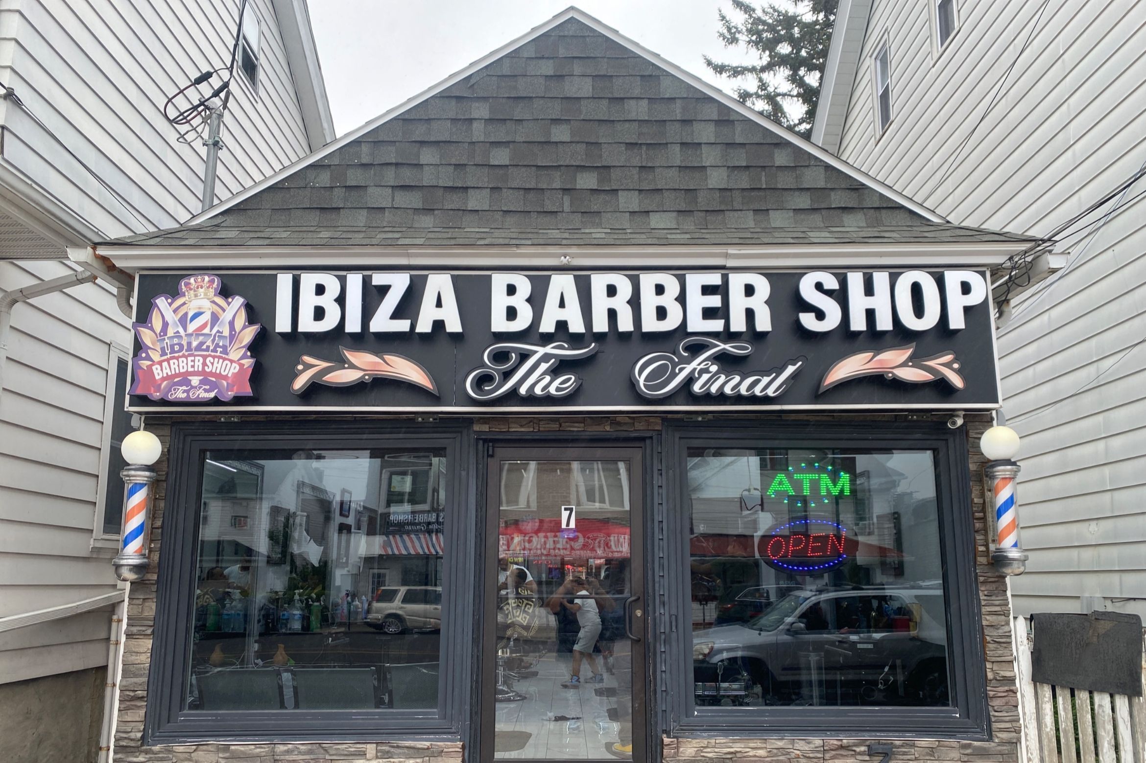 Barbershops Near Me in Hazleton  Find Best Barbers Open Near You!