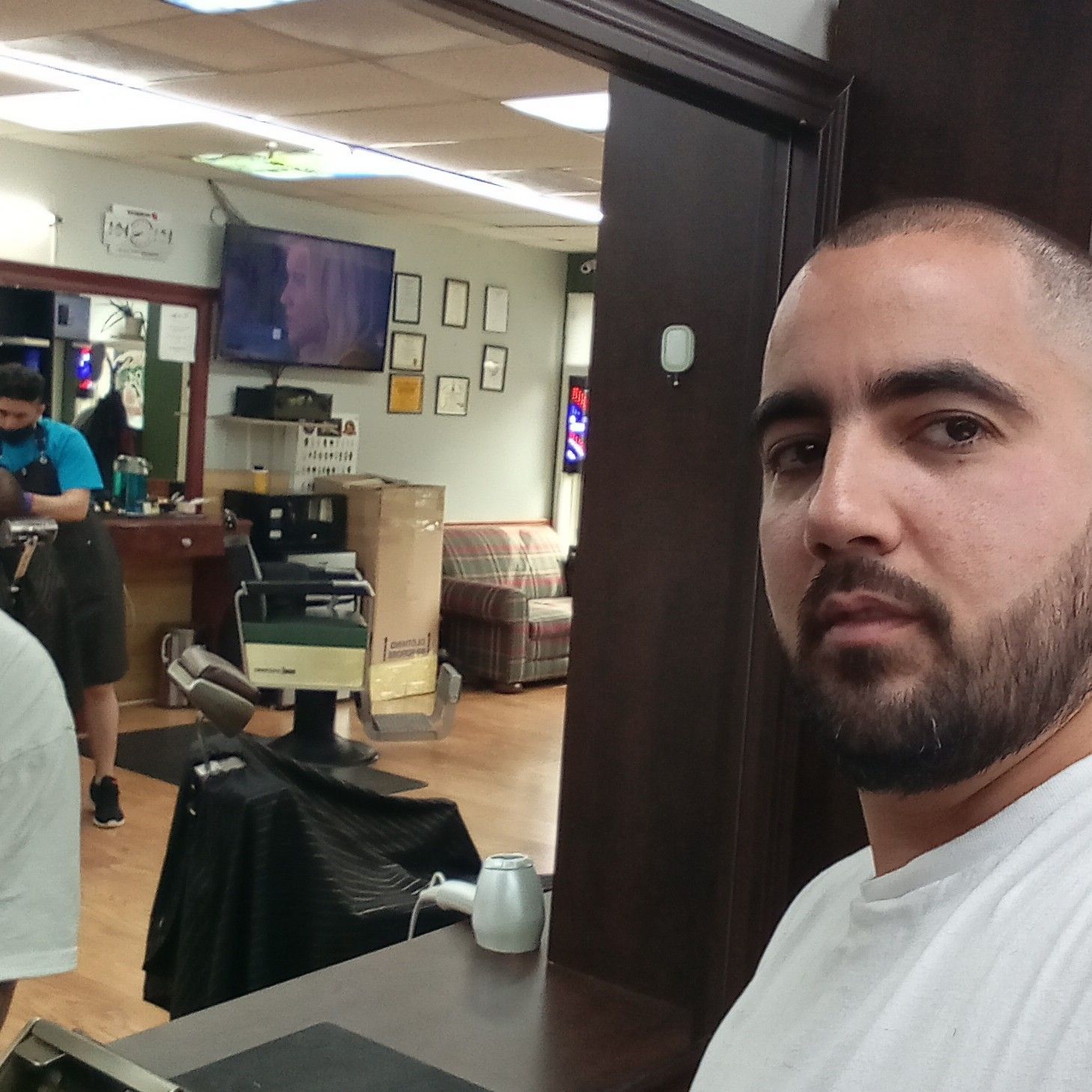 Nacho Barber, 117 S Washington Ave ,bergenfield, Jersey, Bergenfield, 07621