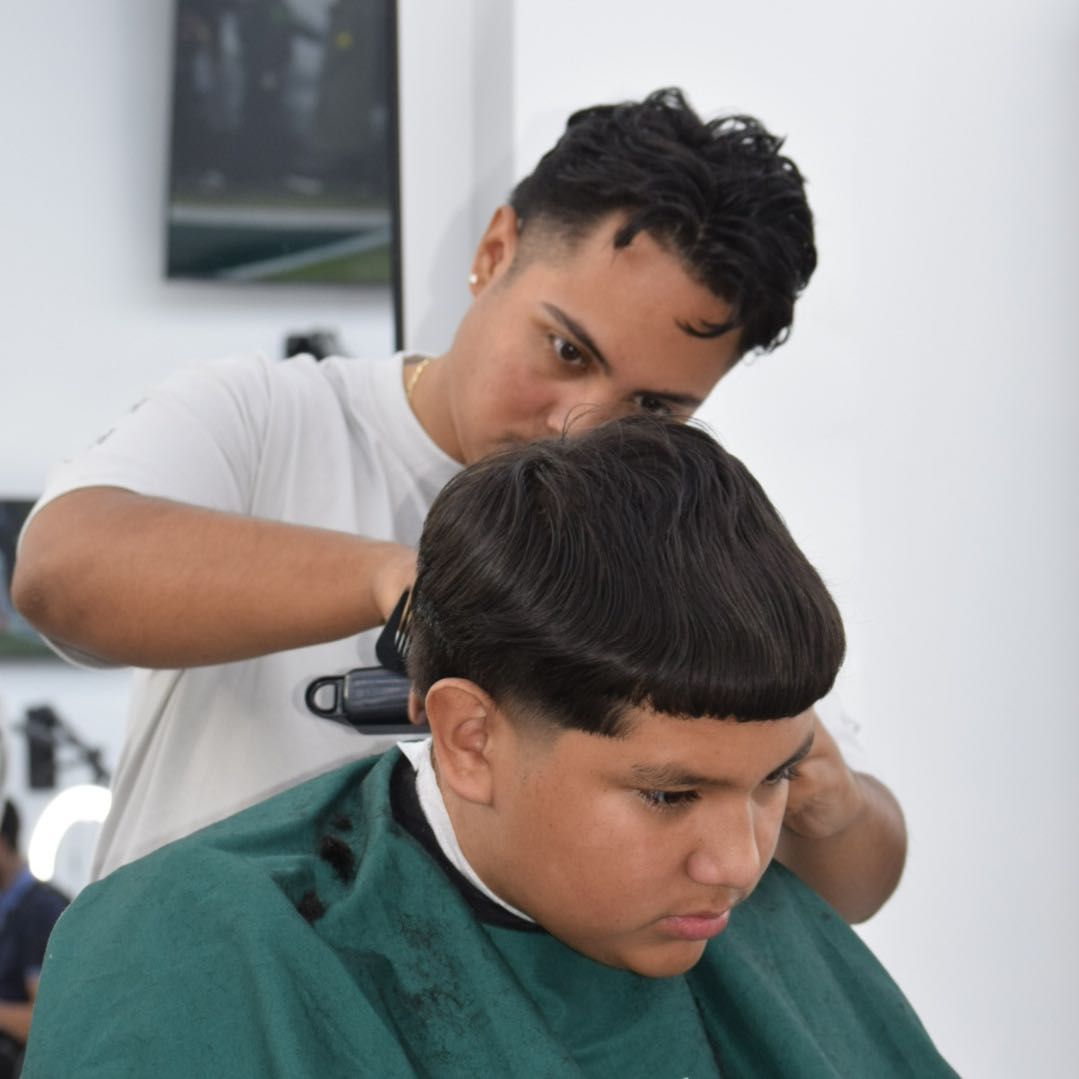 Ayala.Cutz, 5634 S Broadway, Los Angeles, 90037