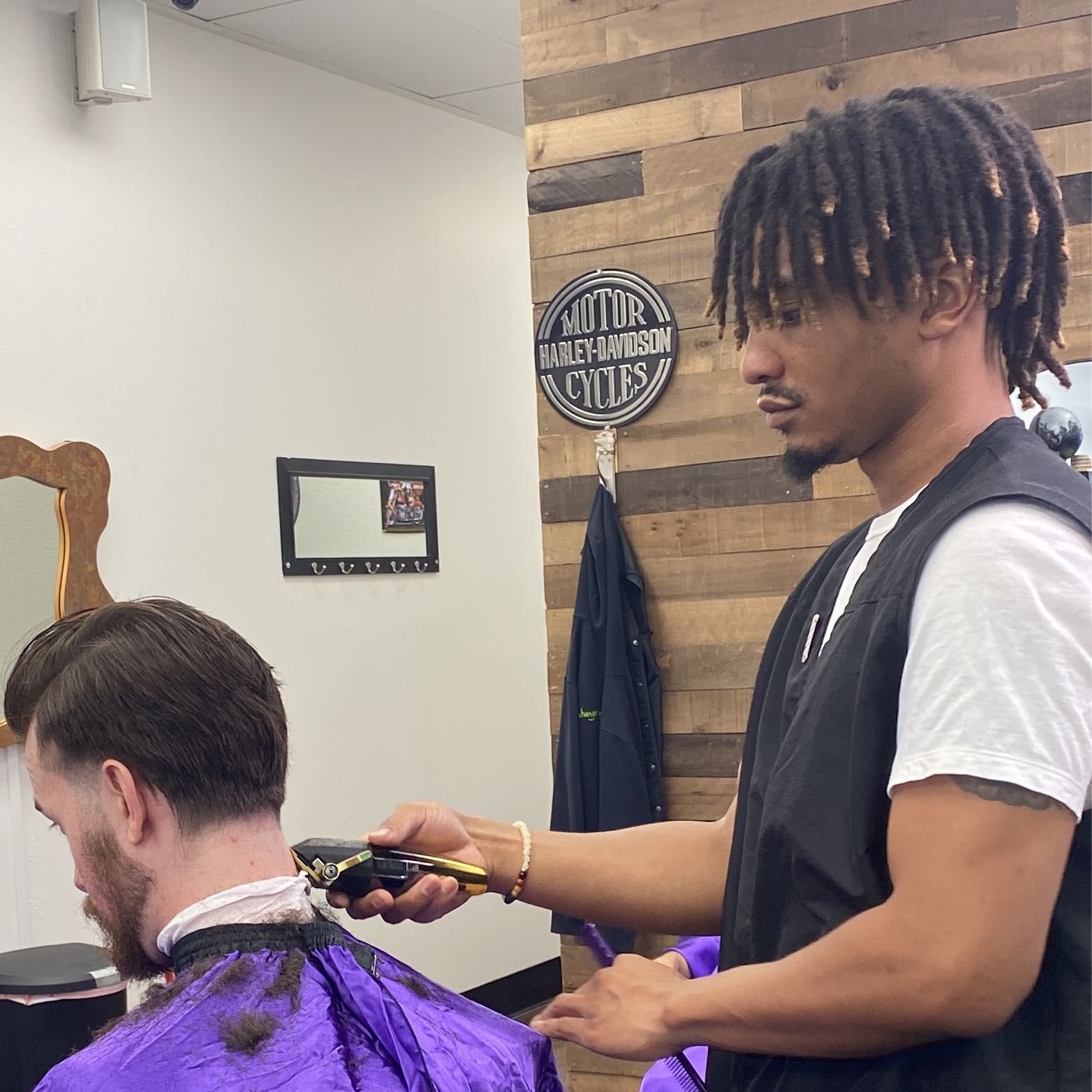 Mango the Barber, 8090 Blue Diamond Rd, Unit 210, Las Vegas, 89178