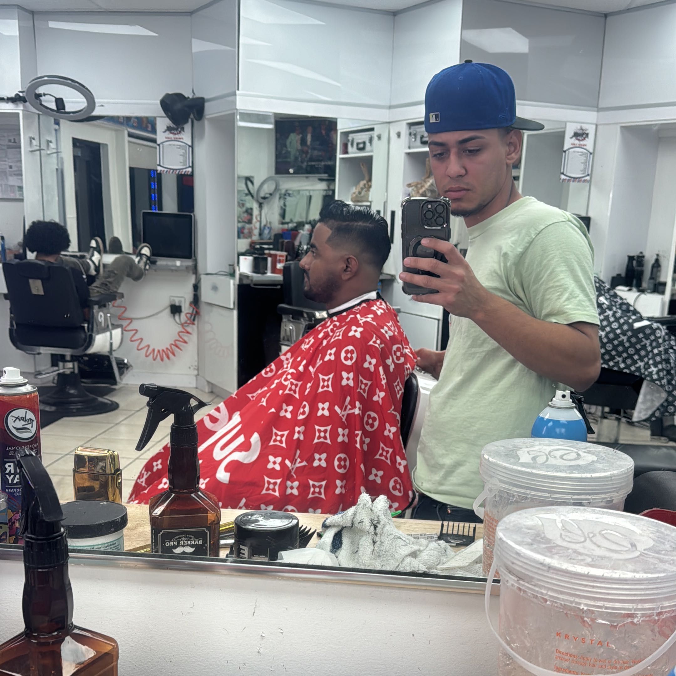 Power Barber Shop  My Name Is Oslin, 2951 NW 17th Ave, 2951 Nw 17th Ave My Name Is Oslin Barber Shop, Miami, 33142