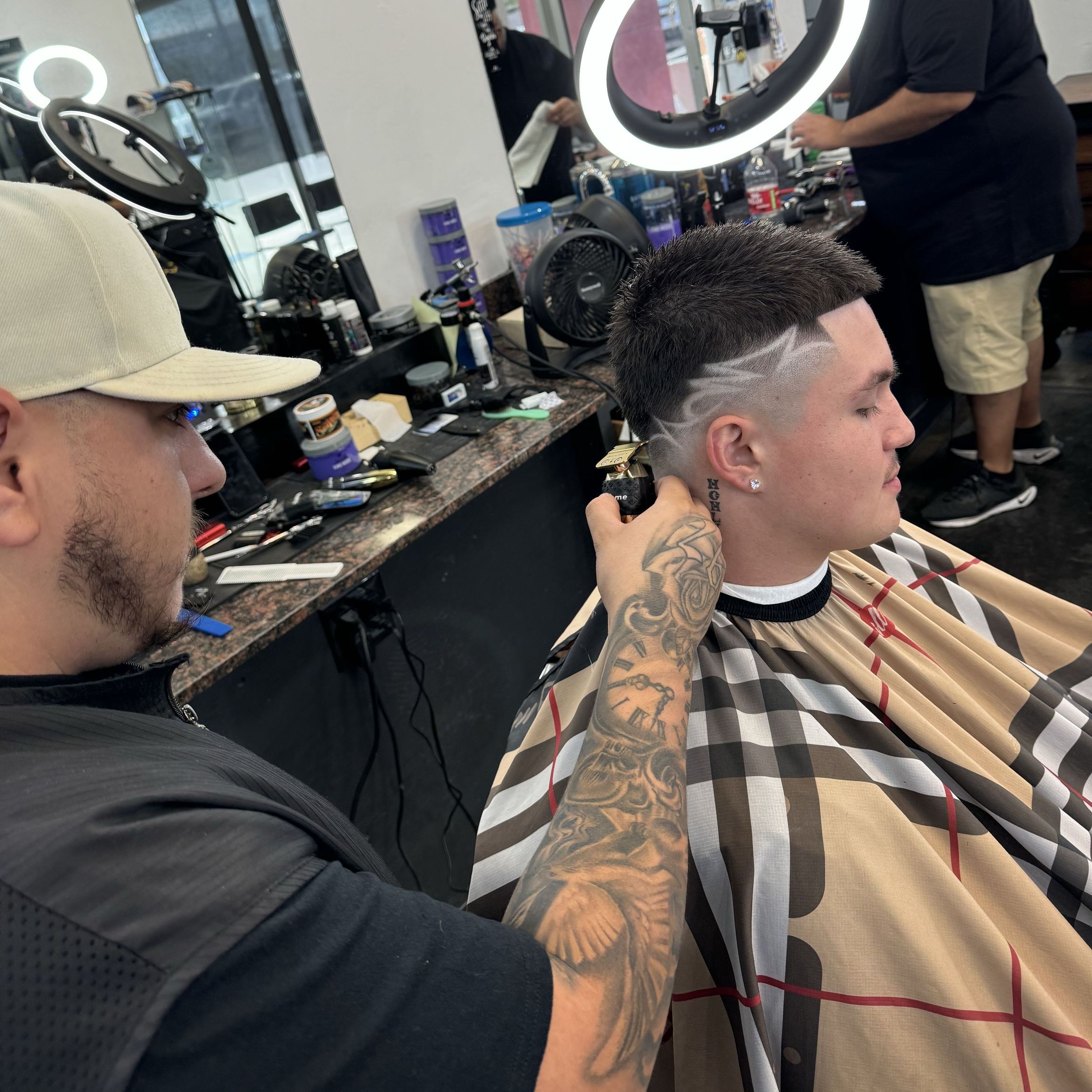 Jack The Barber, 702 W Irvington Rd Unit 180 Tucson, AZ 85714, Tucson, 85714