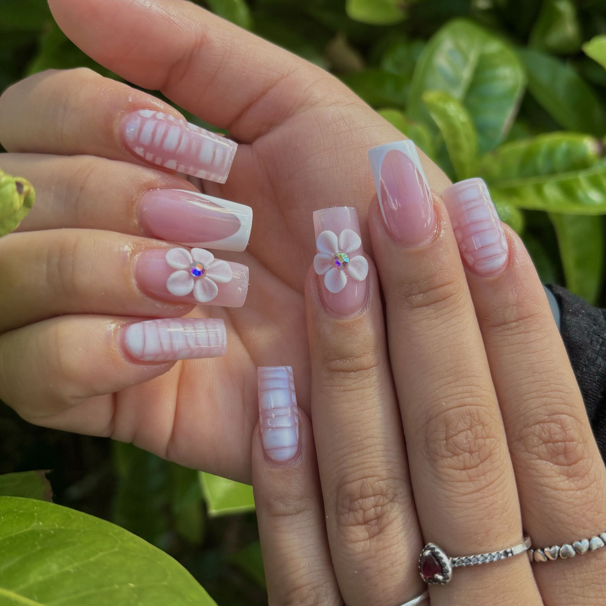 Anahi Nails, 4075 Pine Ridge Rd, Unit 16, Naples, 34119