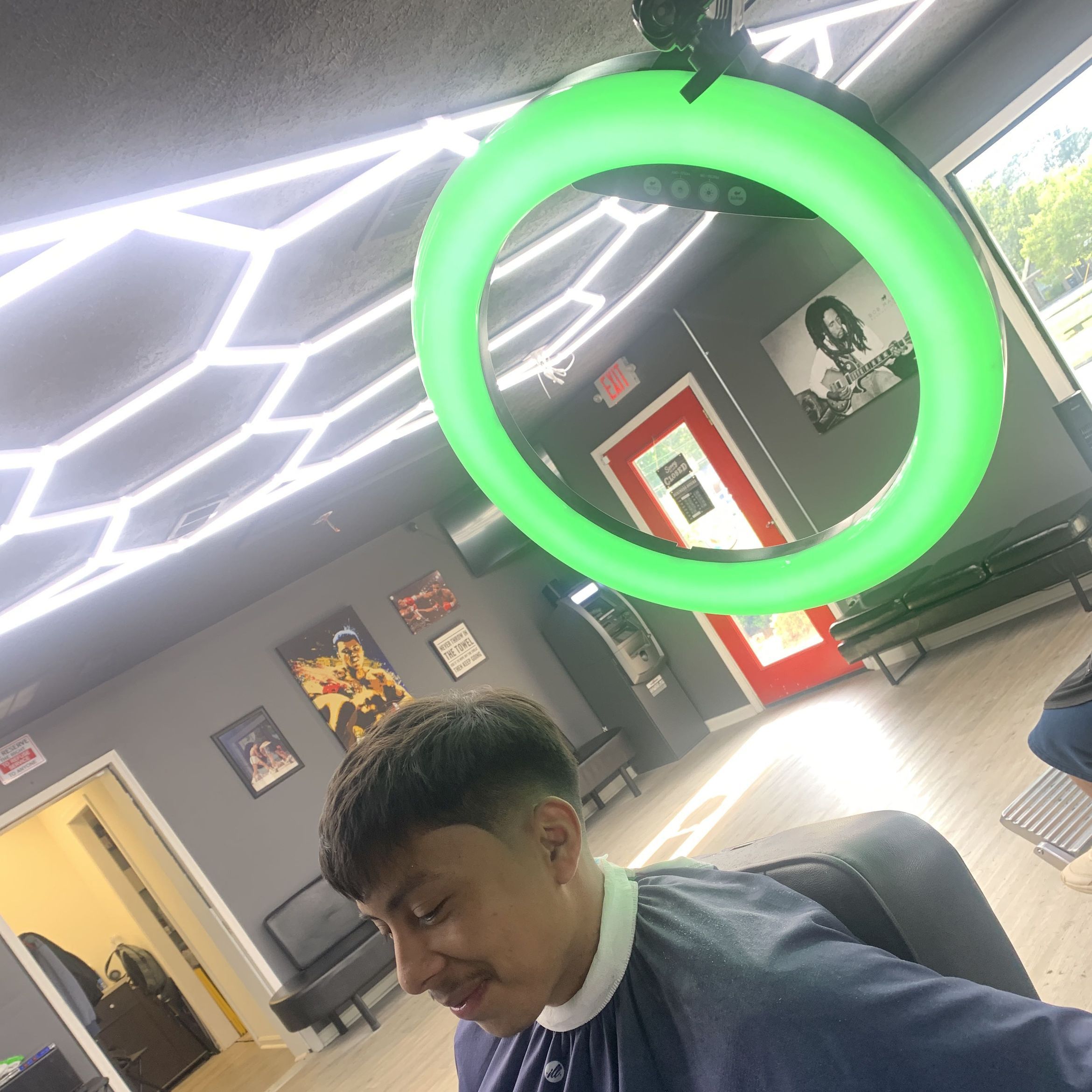 Edwards the barber, 2400 Garden Lakes NW Blvd D, D, Rome, 30165