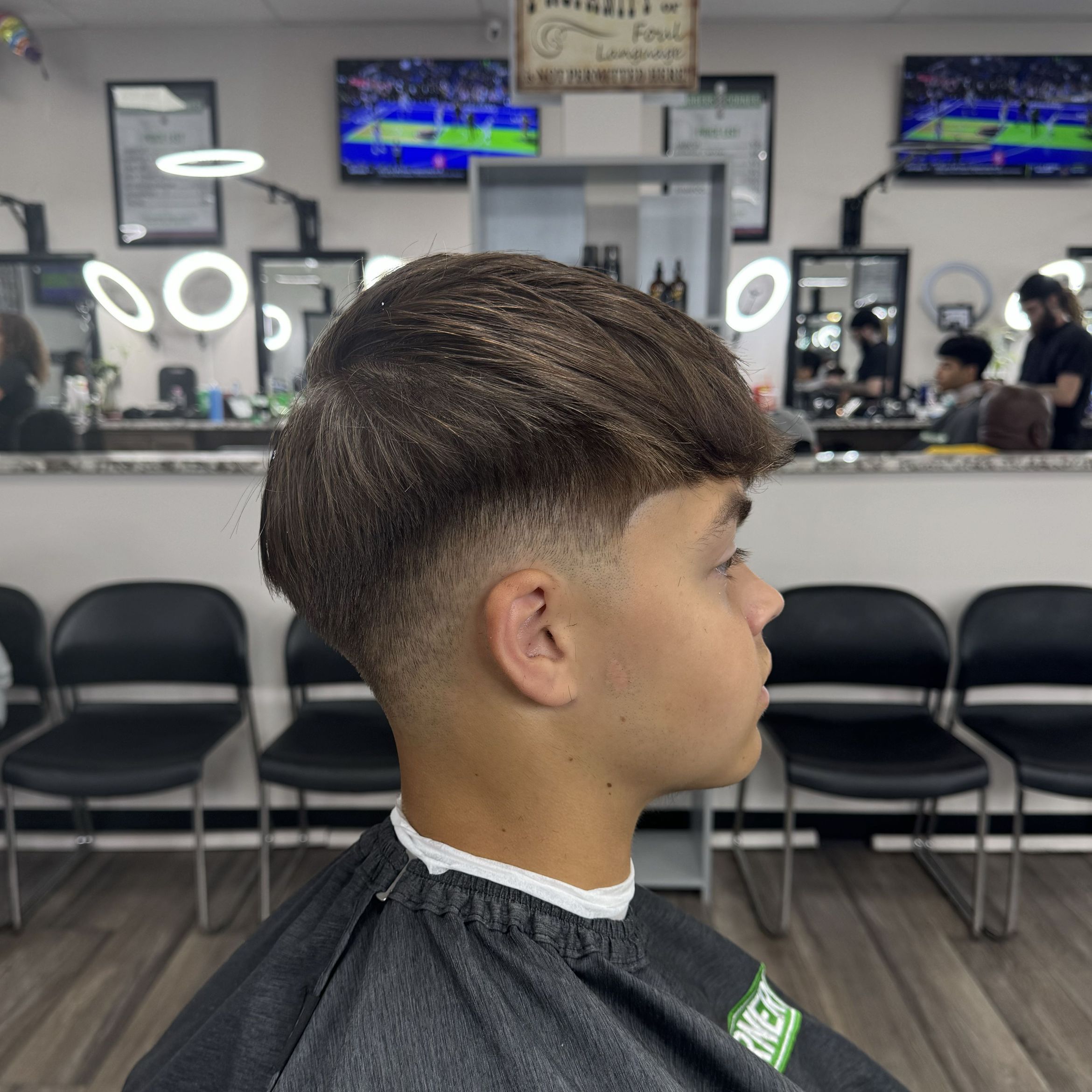 Zuly@Barbers corner, 159 E Boughton Road, Bolingbrook, 60440