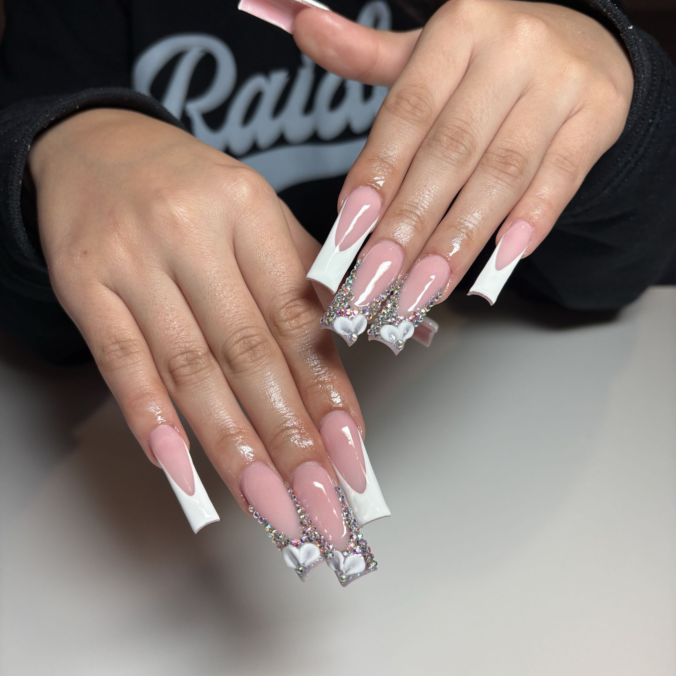 Evie’s Nailz, 6070 E Latonia St, Laton, 93242