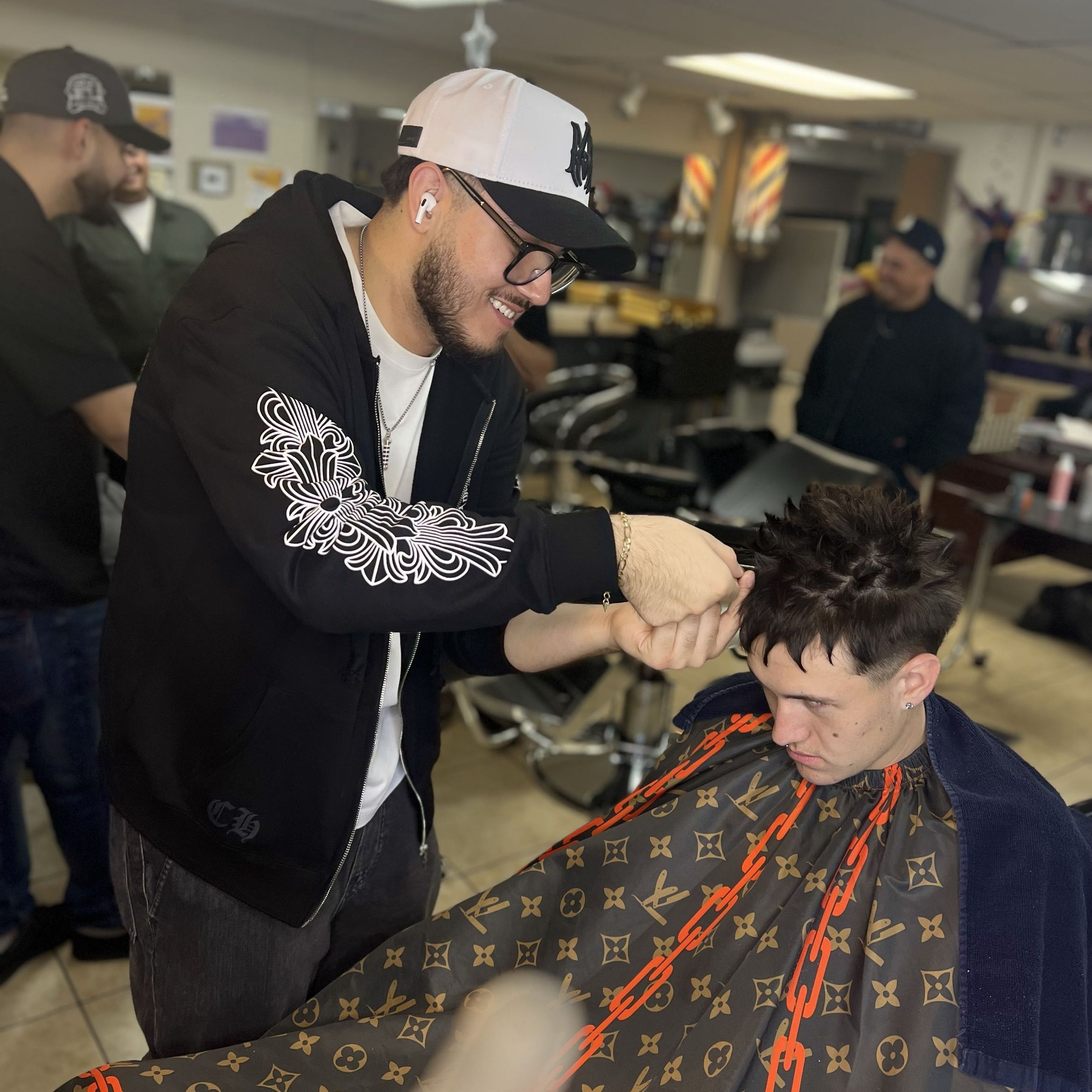 Julian Blendz, 51741 Harrison St, Coachella, CA 92236, Old Fashion Barbershop, Coachella, 92236