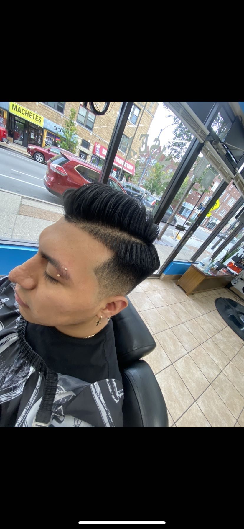 Cut color style, 2048 W Lawrence Ave, Chicago, 60625