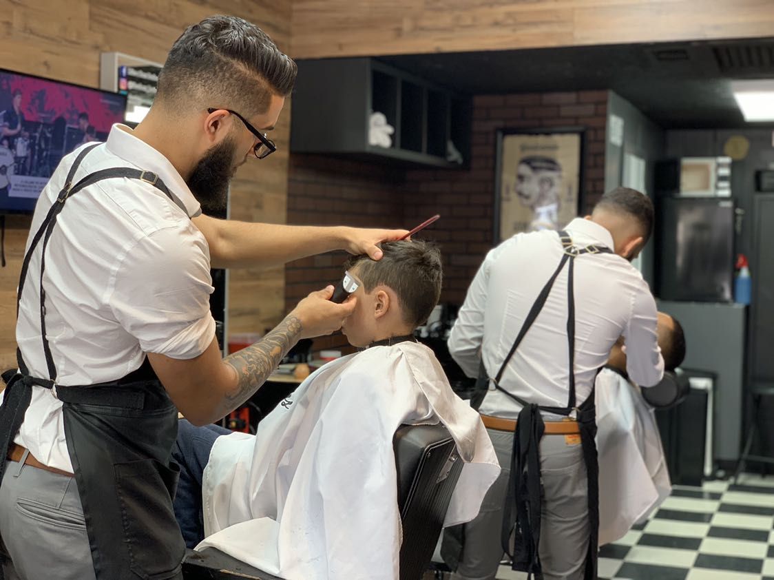 𝕃𝕀𝕂𝔼 𝔸 𝔹𝕆𝕊𝕊 (@likeaboss.barbershop_) • Instagram photos