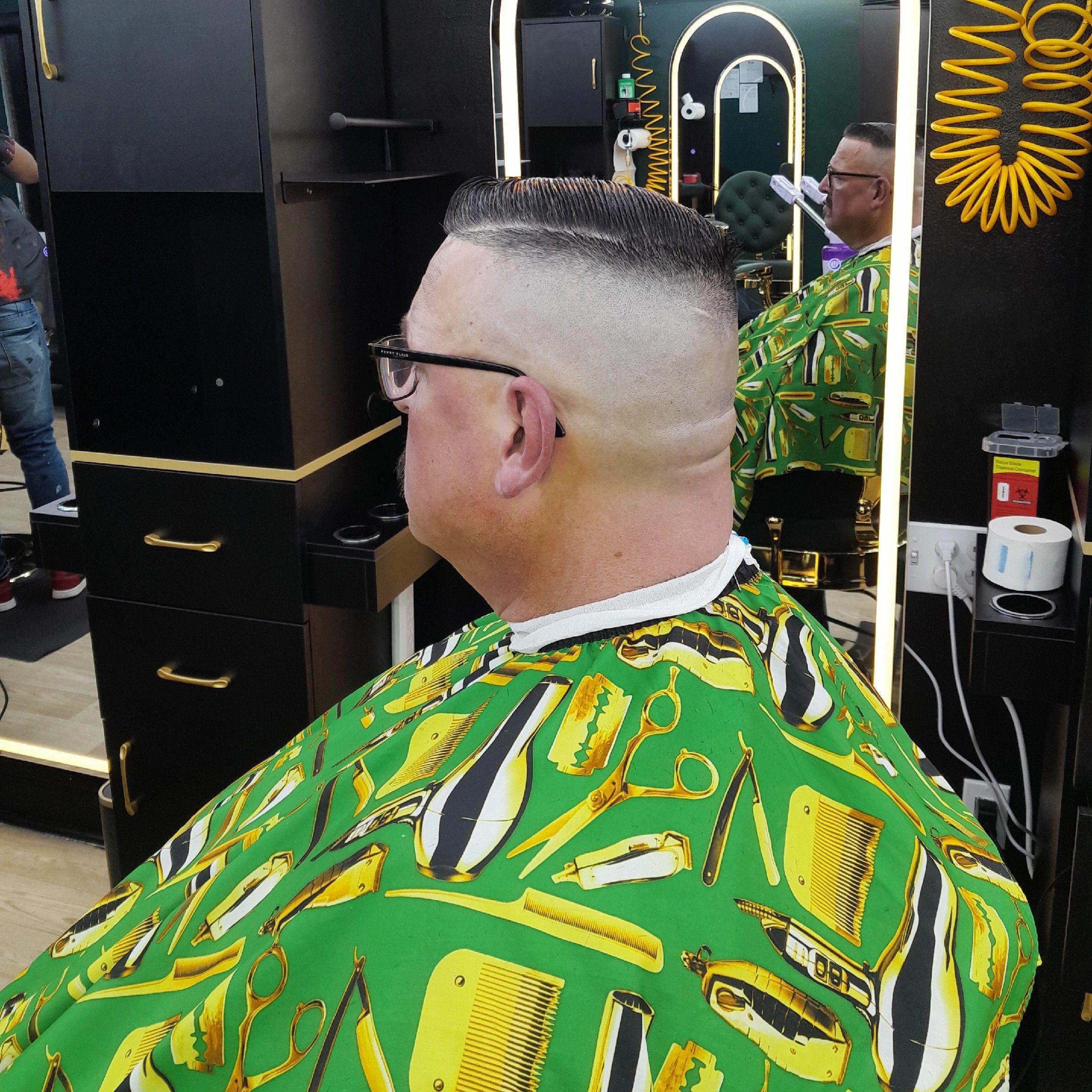 Porfirio Barber, 426 Williams st New London ct, 426, New London, 06320