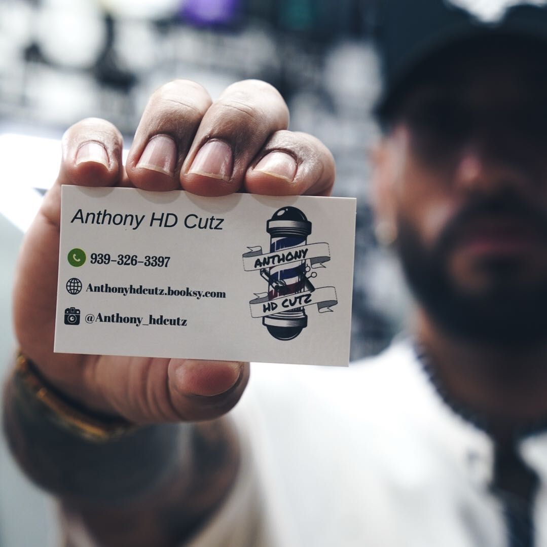 Anthony Cutz (Santurce La Barberia Salón), 312 Avenida de Diego, 312, San Juan