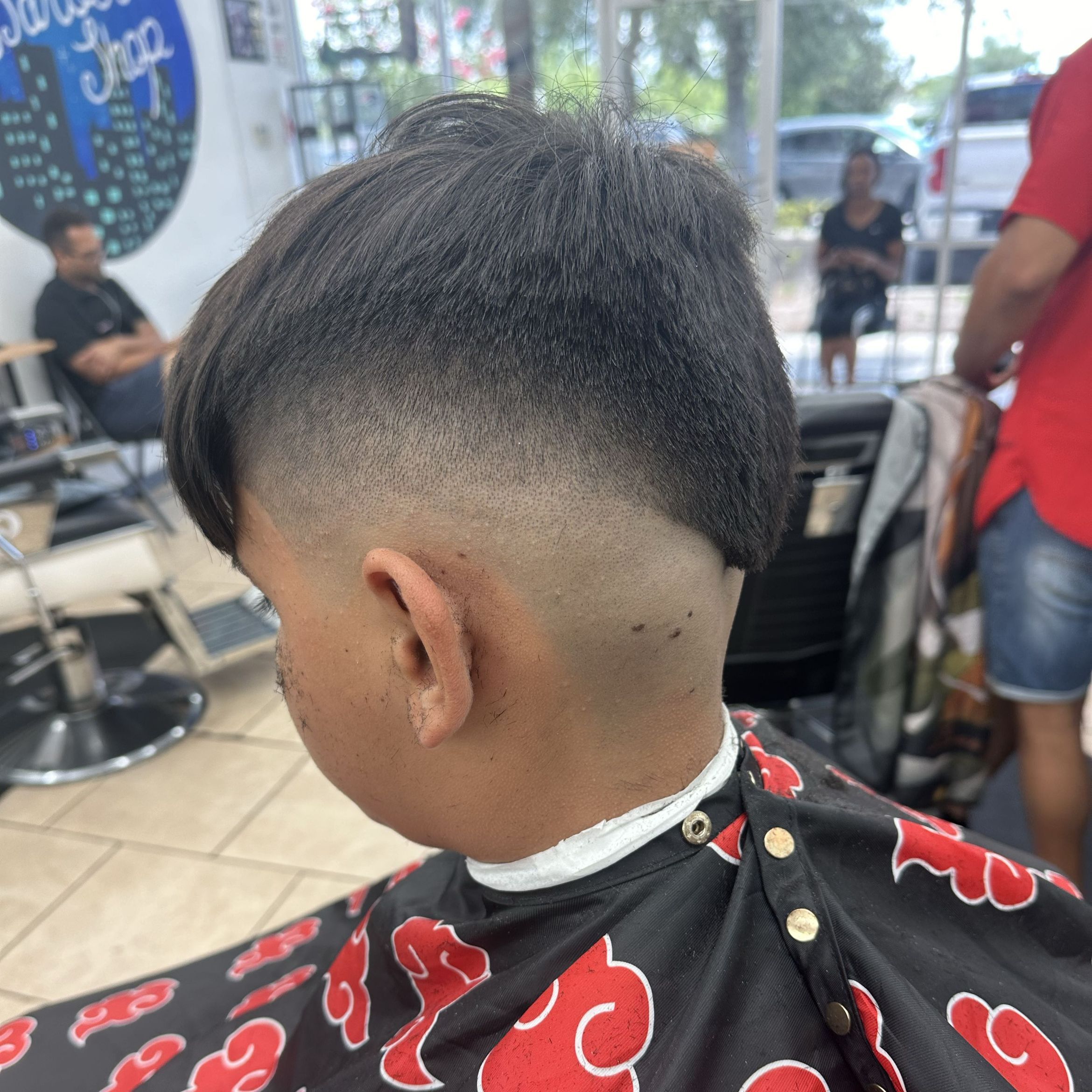 Angel NY barbershop, 1024 N Avalon Park Blvd, Orlando, 32828