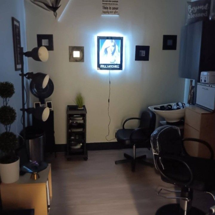 Skylight Beauty And Groom Studio, 1155 St Louis Galleria, Suite 41, Richmond Heights, 63117