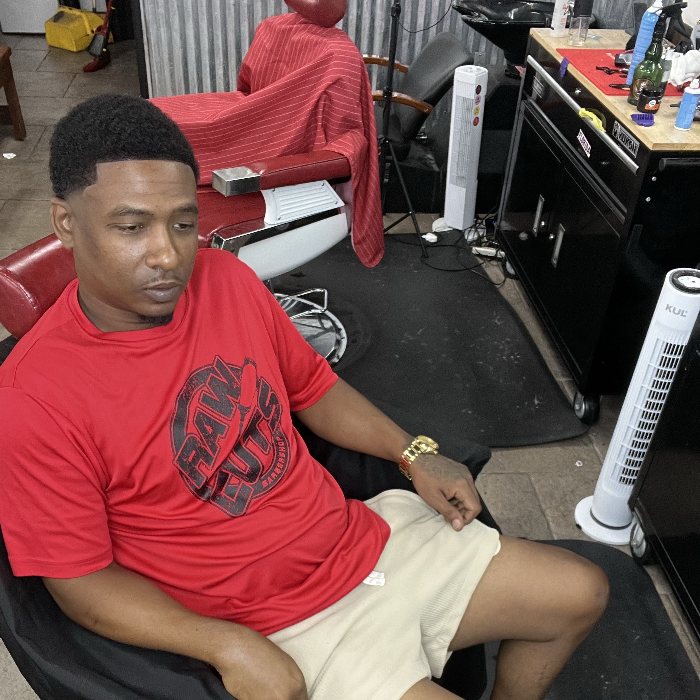 Official cuts by jay, 8102 Blanding Blvd, 10, Jacksonville, 32244