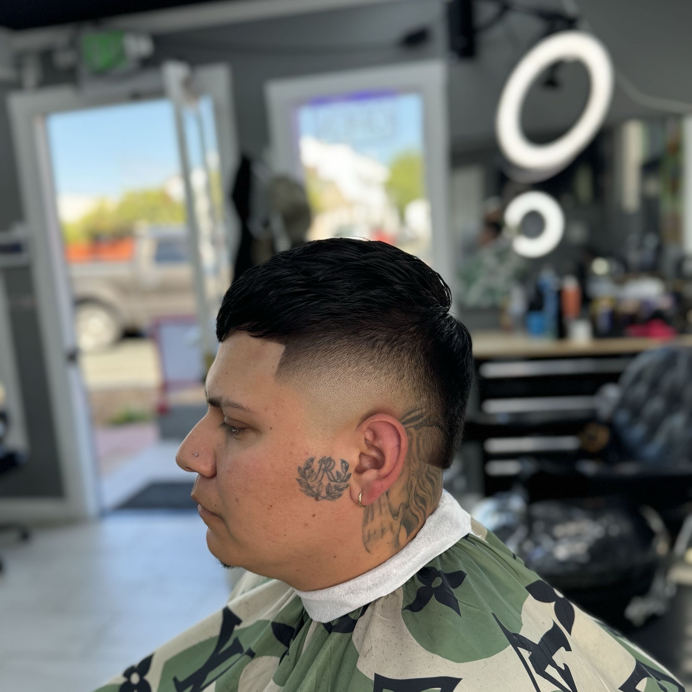 Vicente barber, 1836 23rd St, San Pablo, 94806