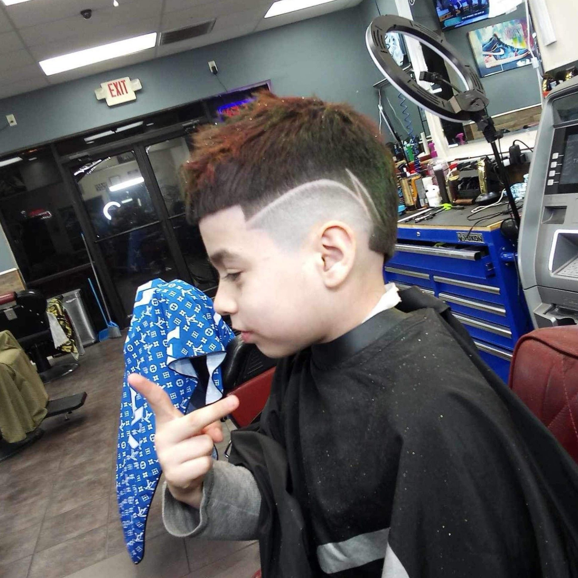 EJ The Barberplug, 1641 W University Dr, 1641 W University Dr, 1641, Edinburg, 78521