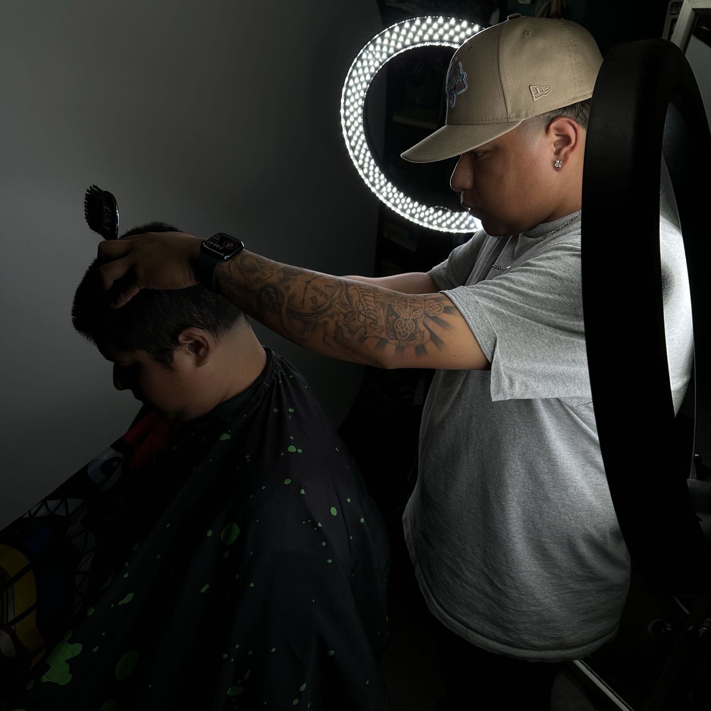 Barber, 1651 Mitchell Ave, Tustin, 92780