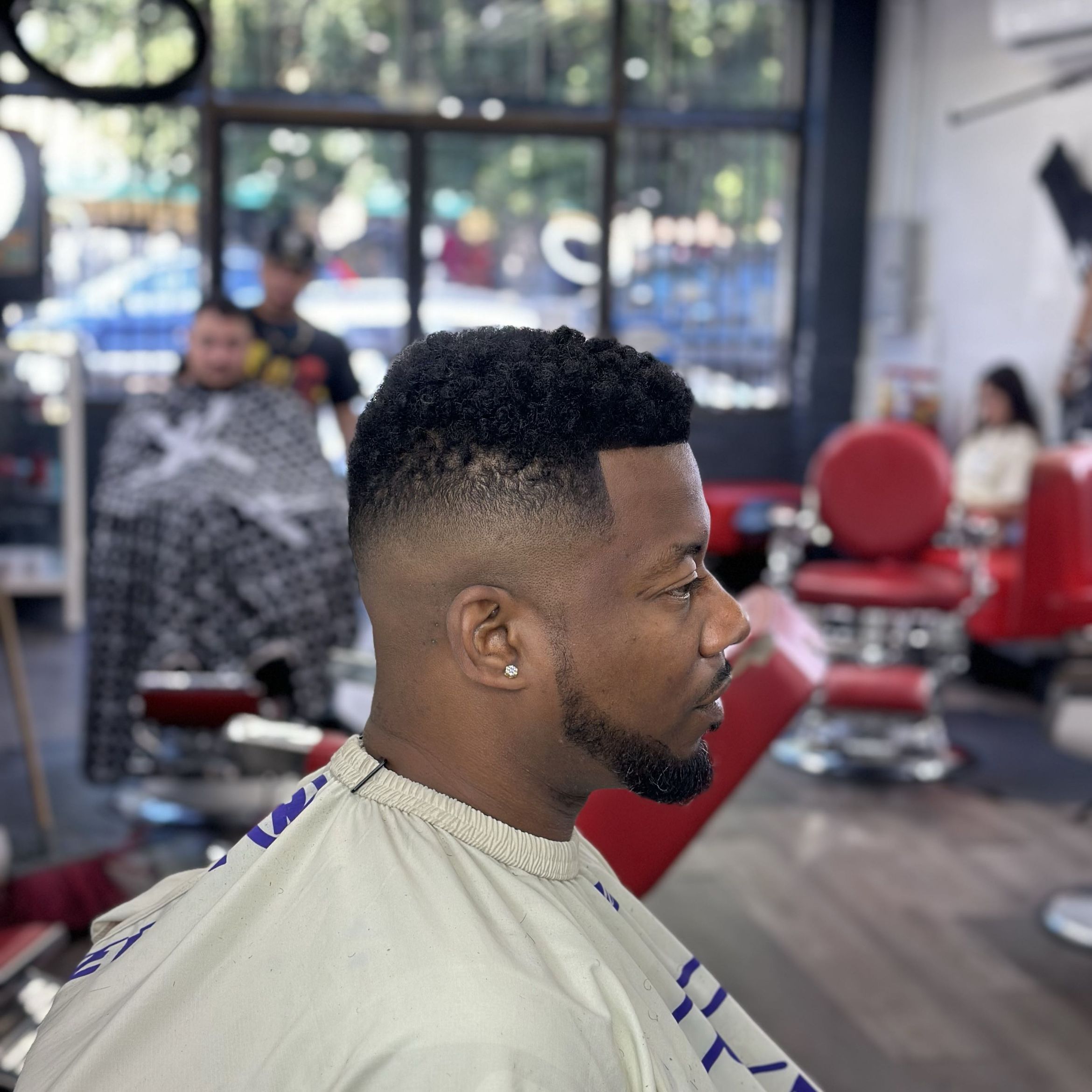 Santos Barber 👑, 2818 James M Wood, Los Angeles, 90006