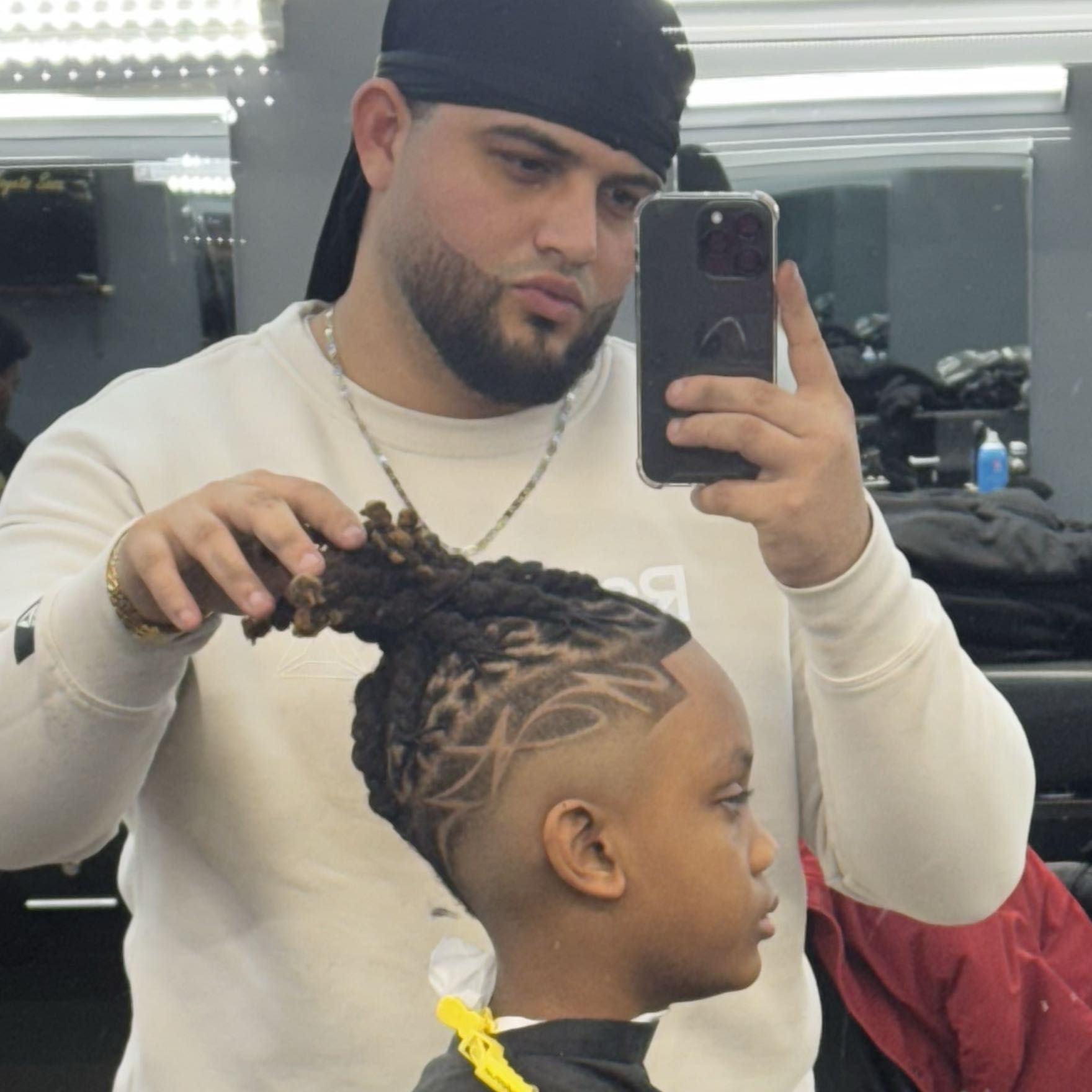 Leo The Barber 🇻🇪, 5700 W Market St, Greensboro, 27409