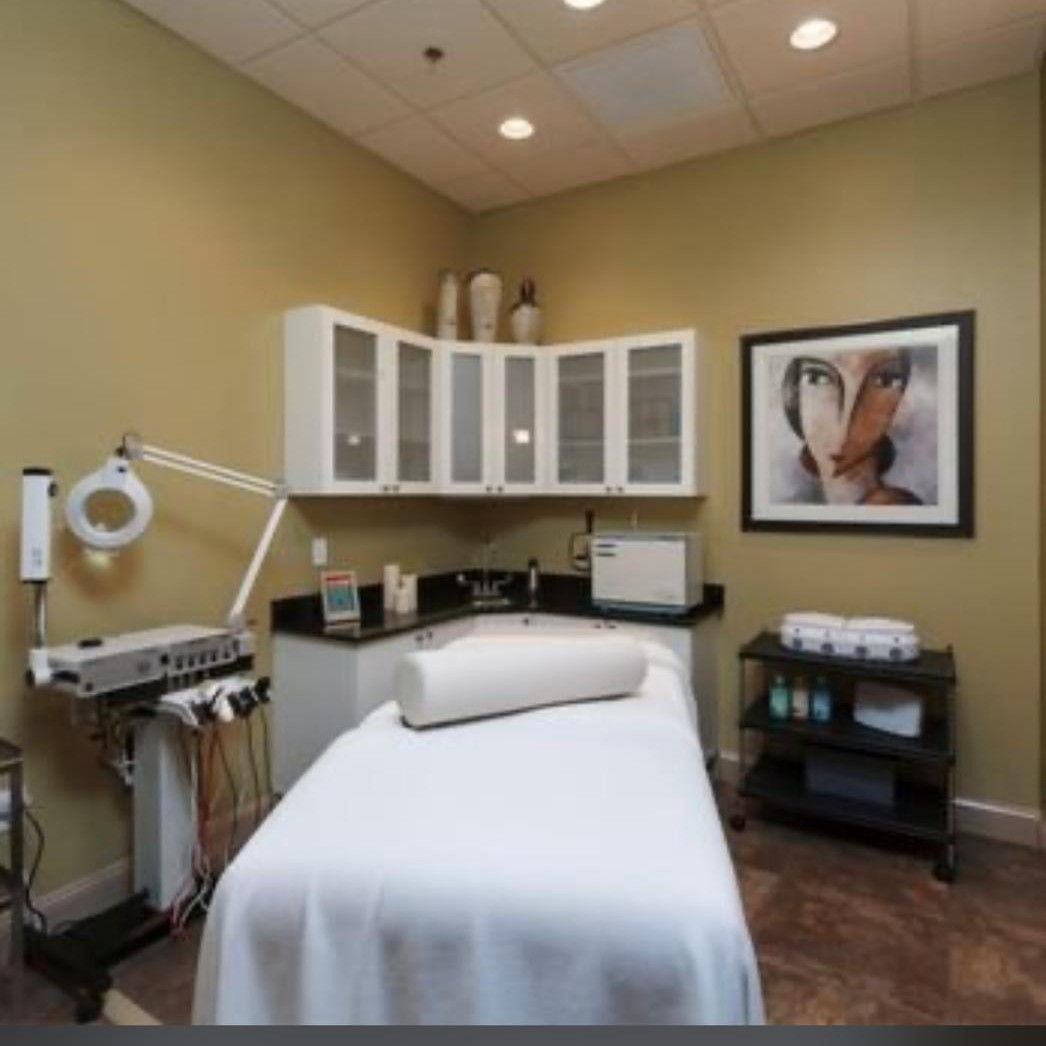 Anita Wellness And Spa, 7575 E Princess Dr, Scottsdale, 85255