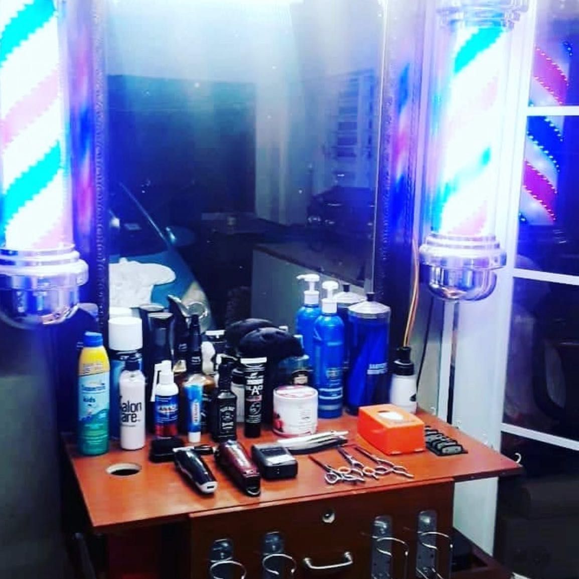 Barber shop, Bo Santana sec los Llanos, Calle#6 casaA36, Arecibo, 00612