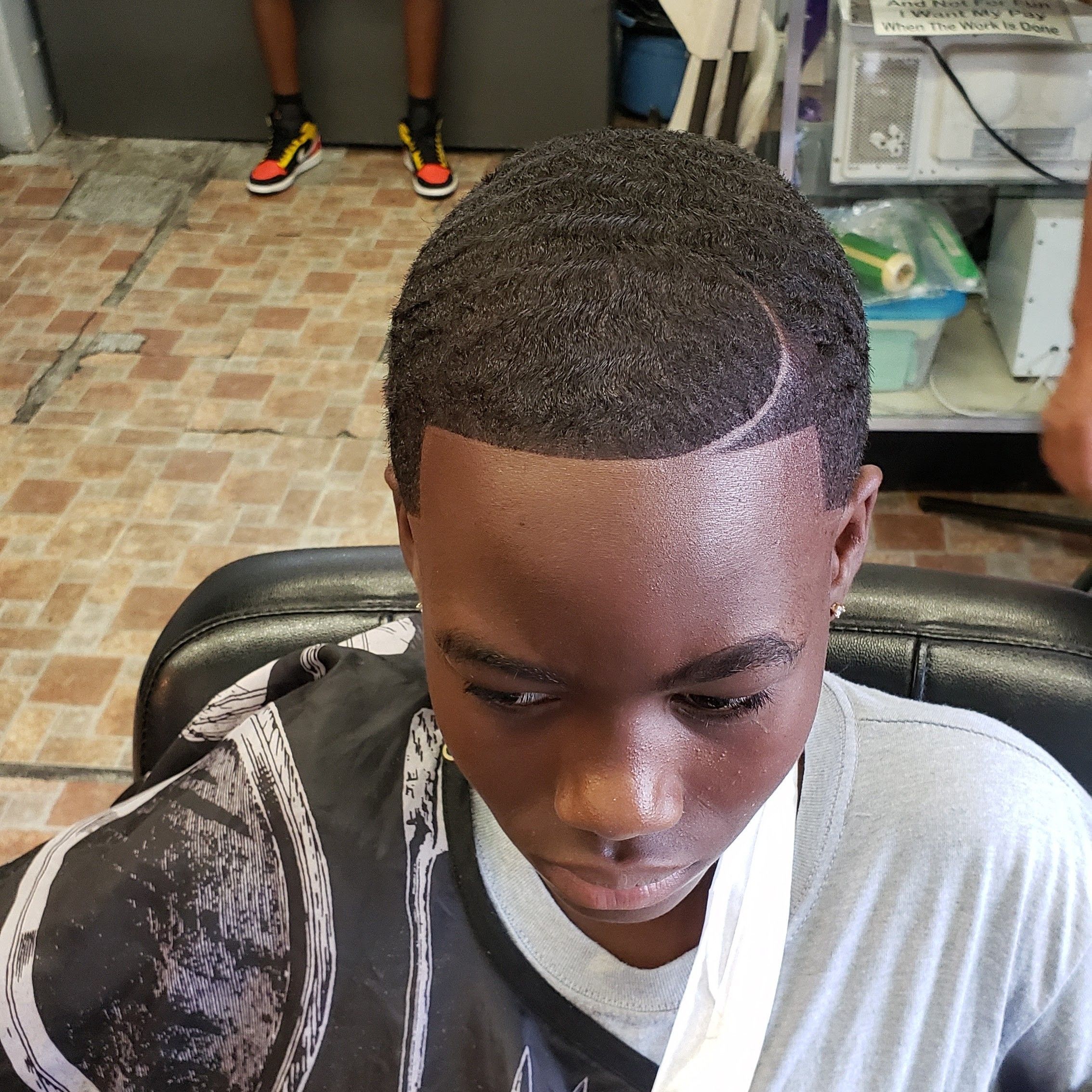 Armstrong Cuts The Buzz, Ralph Ave, 444, Barbershop, Brooklyn, 11233