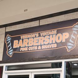 Levi D. Barber @ Vernon's Vintage Barbershop, SW College Rd, 3100 (Paddock Mall), Suite 568, Ocala, 34474