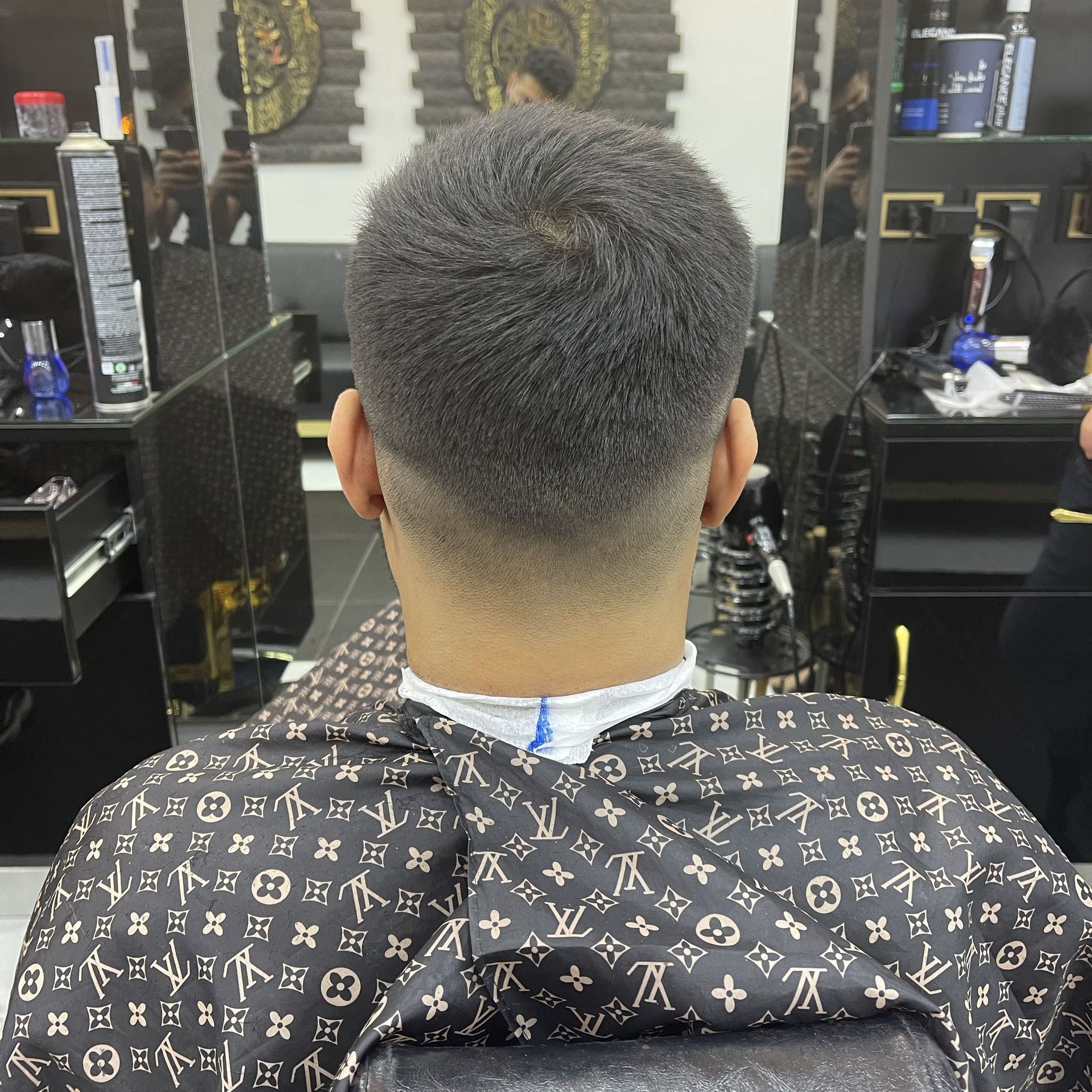 1st & 10 Barber Shop (haircut by Omar), 8020 Fry Rd, 103, 103, Cypress, 77433