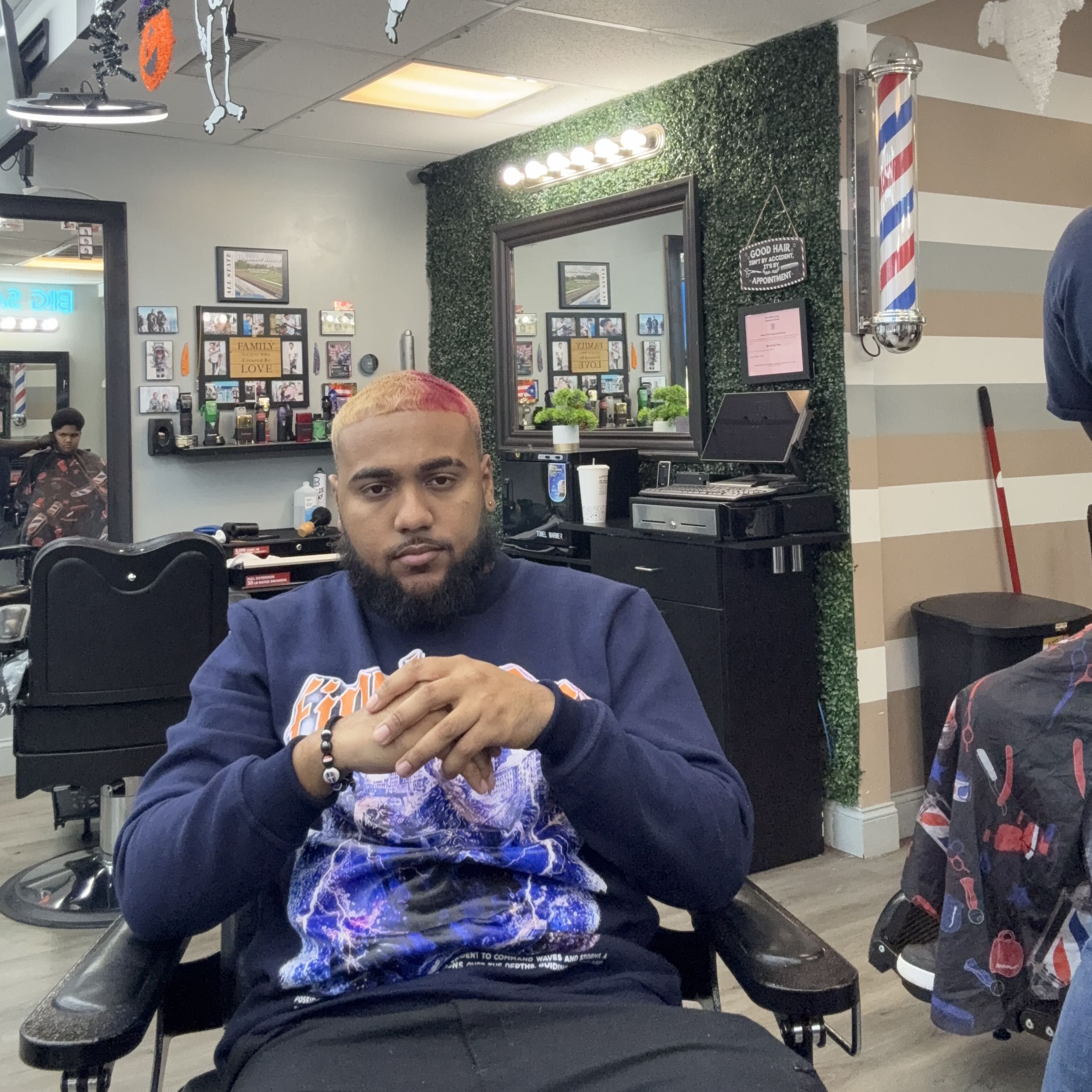 Barbershop Love Vante ❤️‍🔥, 1989 Mineral Spring Ave, North Providence, 02904