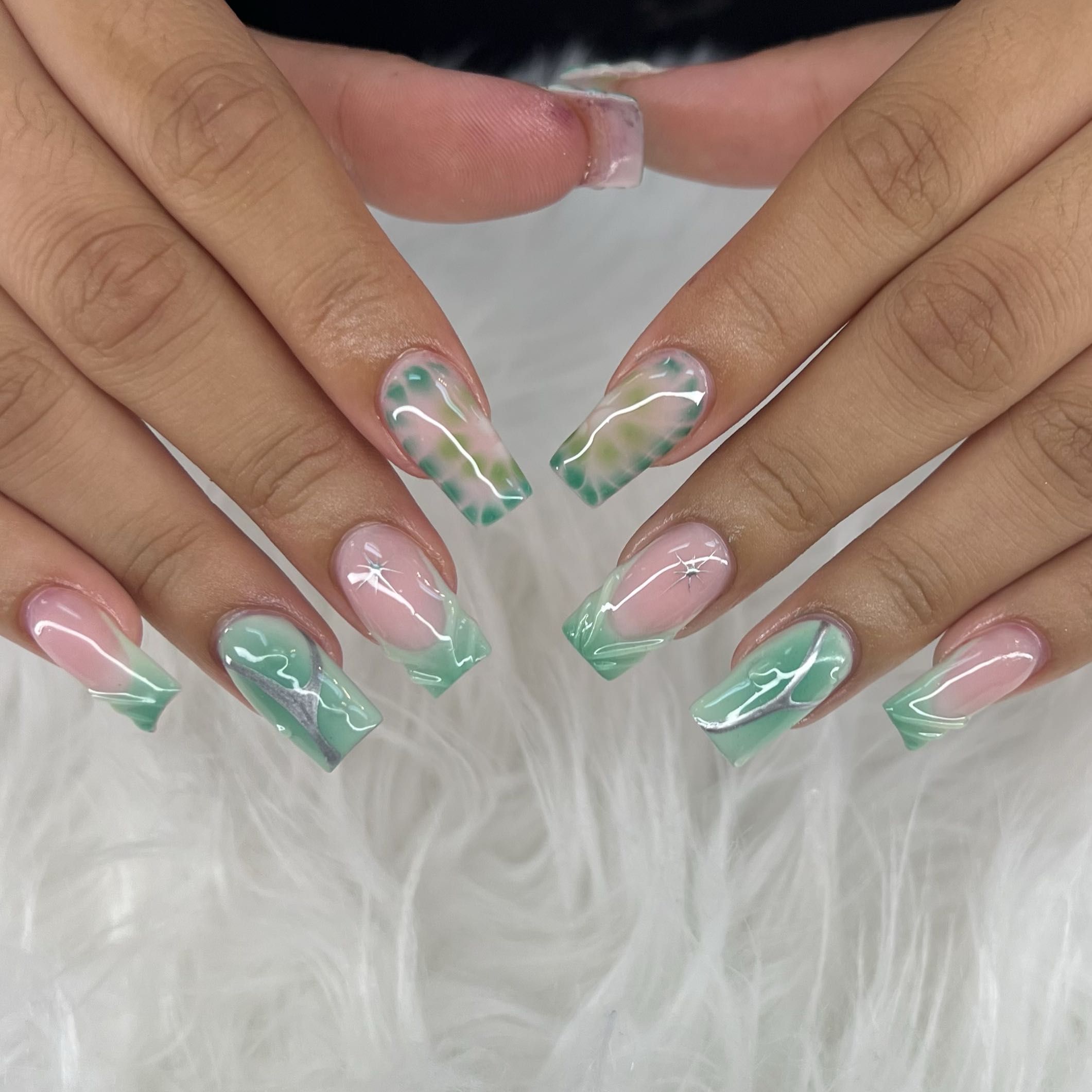 Nailz By Luz, 5204 n crown pt, Pharr, 78577