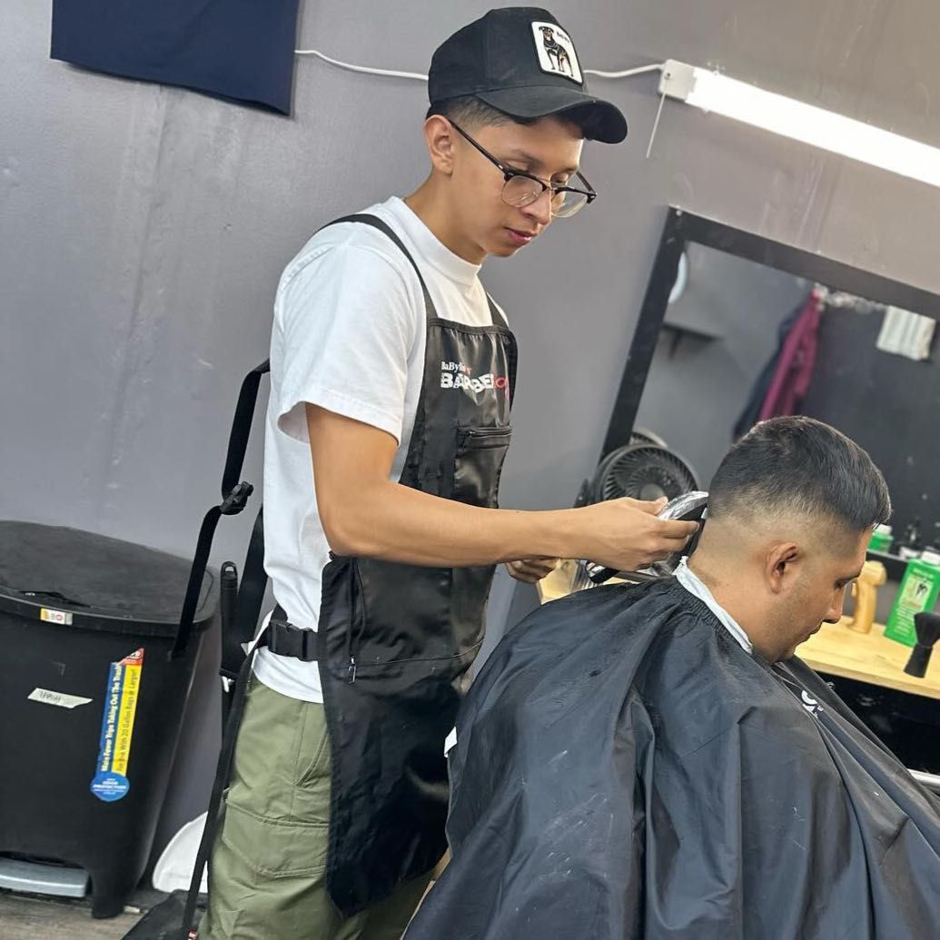 Smooth Cuts, 6667 Ming ave., Bakersfield, 93307