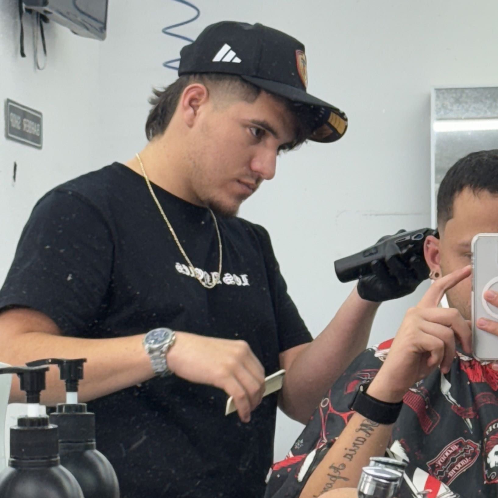 Juan Cut, 518 1st St E, Suite B, Humble, 77338