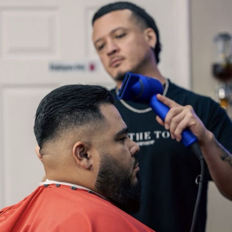 Egreezi the barber, 1105 SE 15th St, Ste 5, Bentonville, 72712