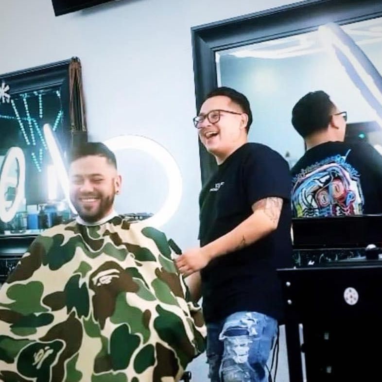 Carlos @FineLine Cuts Barbershop, 4410 Wyoming blvd. ne suite L, Albuquerque, 87111