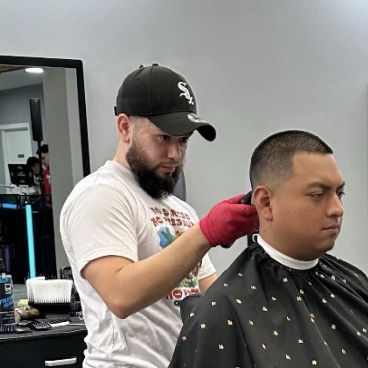 Efrain The Barber, 1600 N IL-50, Bourbonnais, 60914