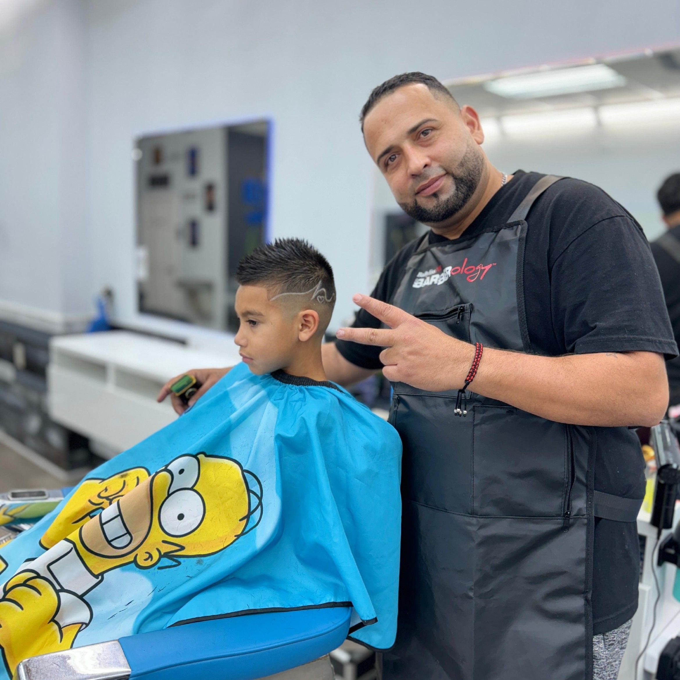 Ohmie The Barber🇵🇷🇺🇸, 2555 E Irlo Bronson Memorial Hwy, Suite 2567, Kissimmee, 34744