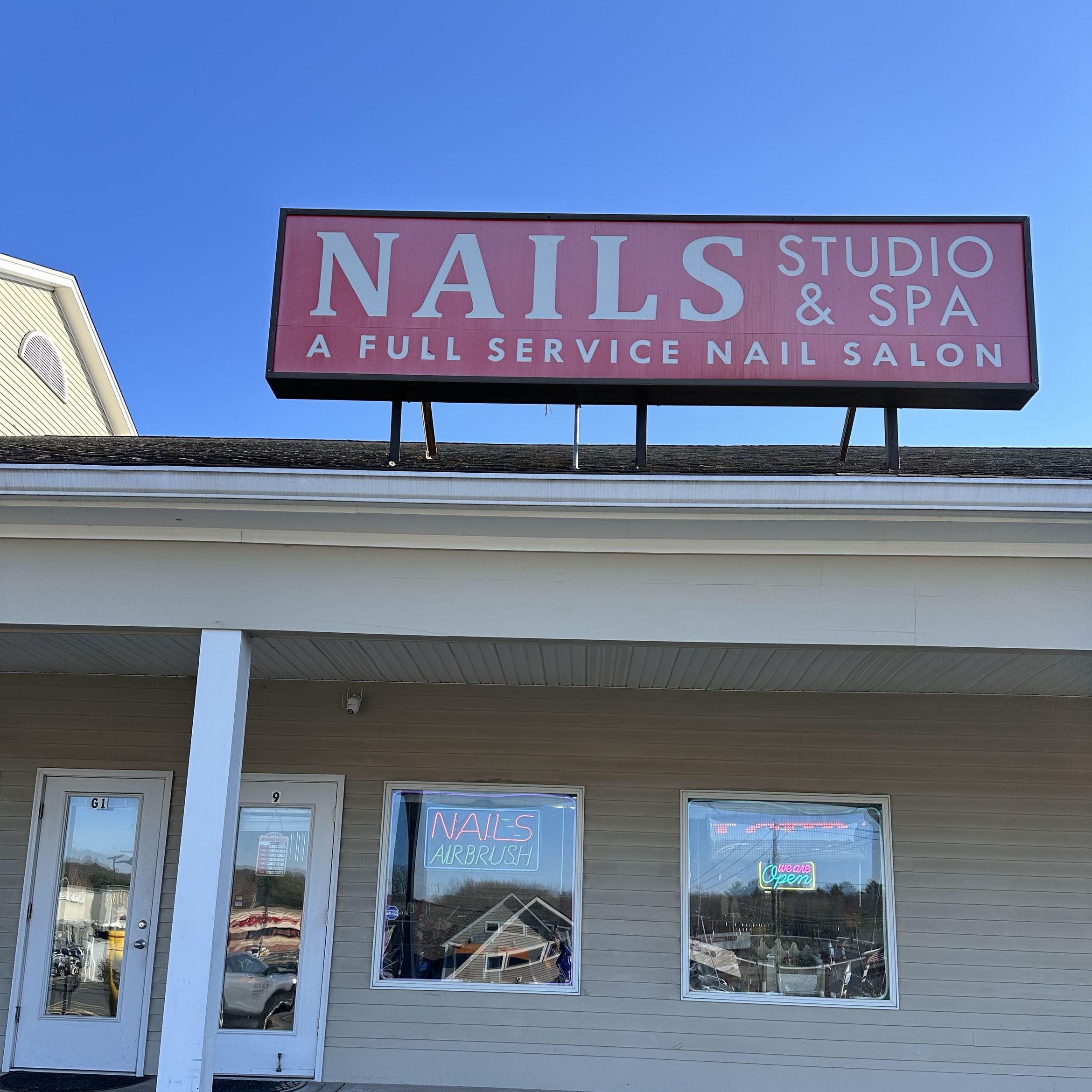 Nails Studio & Spa, 208 College Hwy, Southwick, 01077