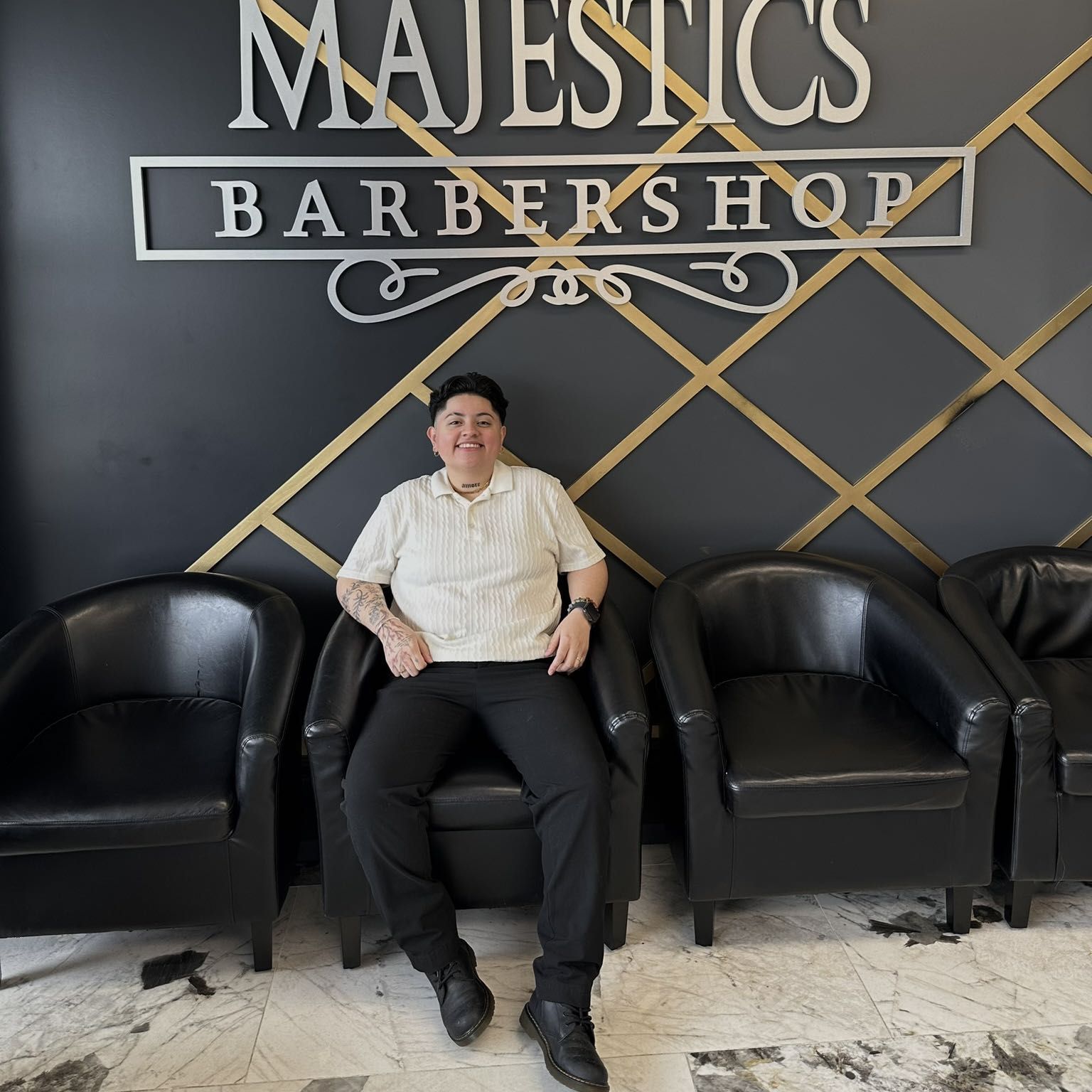 Barber Pauls @Majestics, 1093 N Salem Dr, Schaumburg, 60194