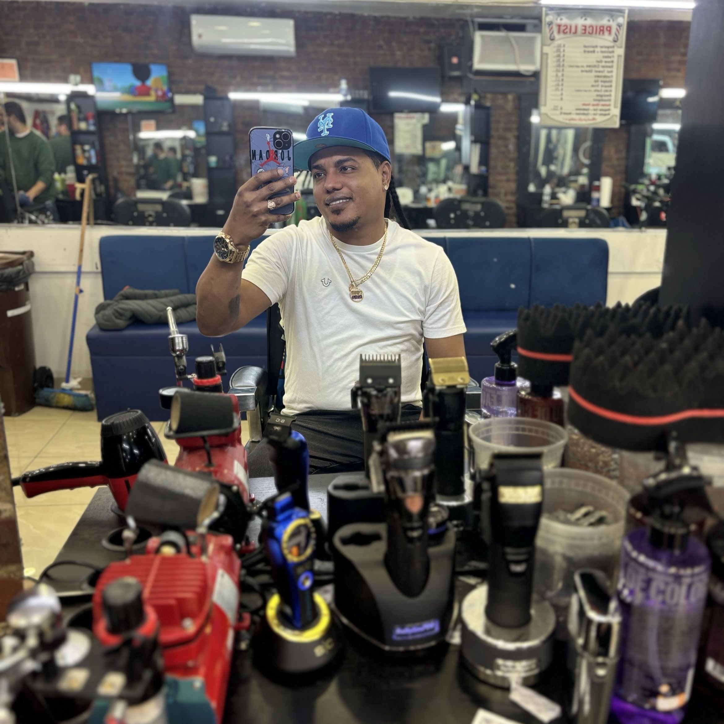 Omeri barber shop, 253 E Tremont Ave, Bronx, 10457