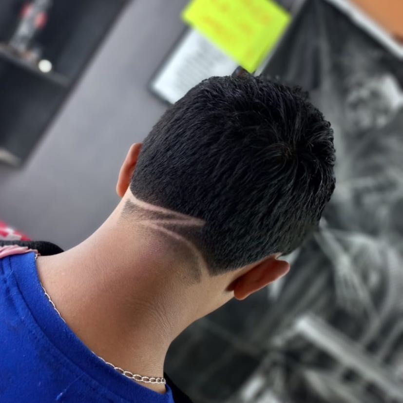 House of fadez barbershop, 711 S Main St, Lindale, 75771