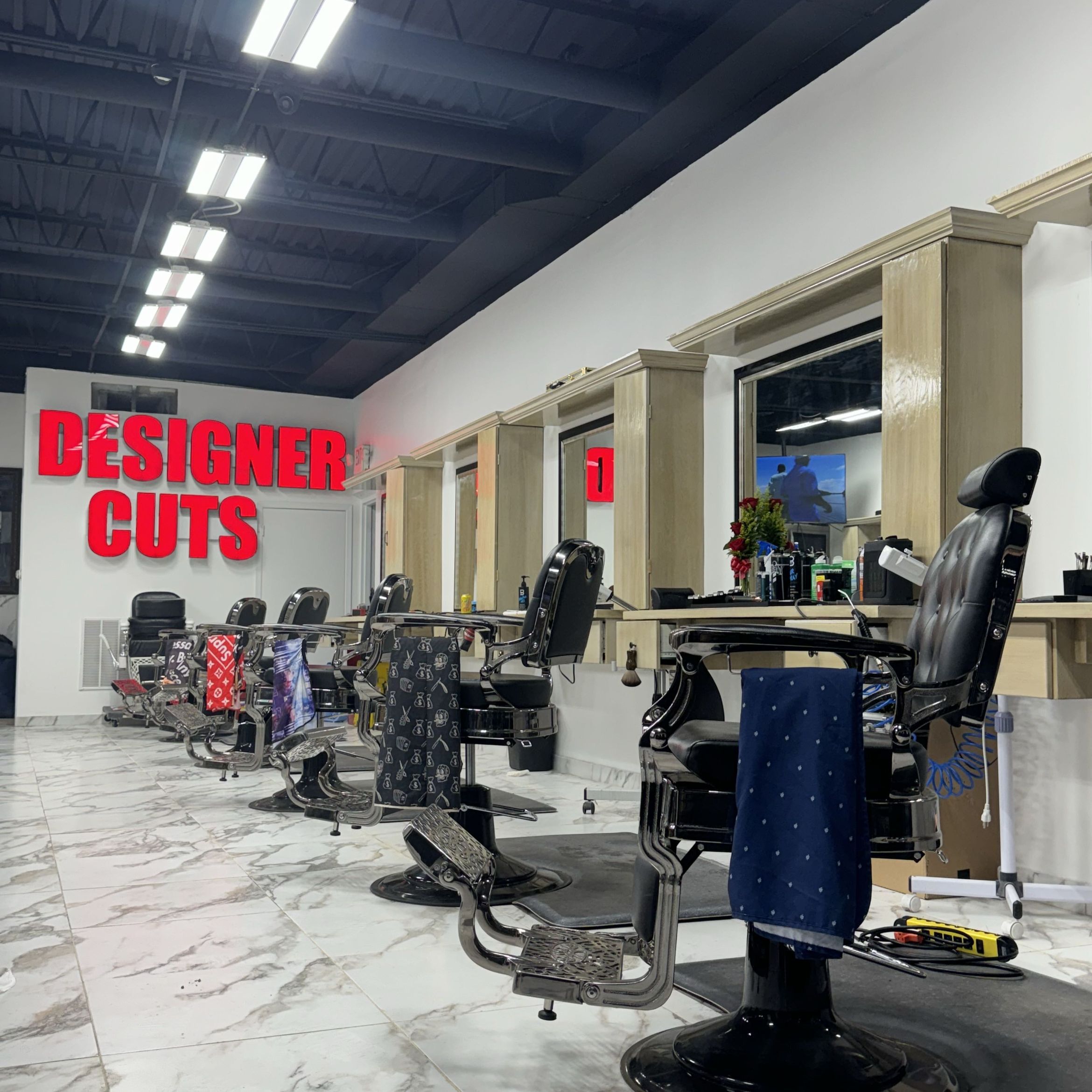 Designer cut, 14154 S Cicero Ave, Crestwood