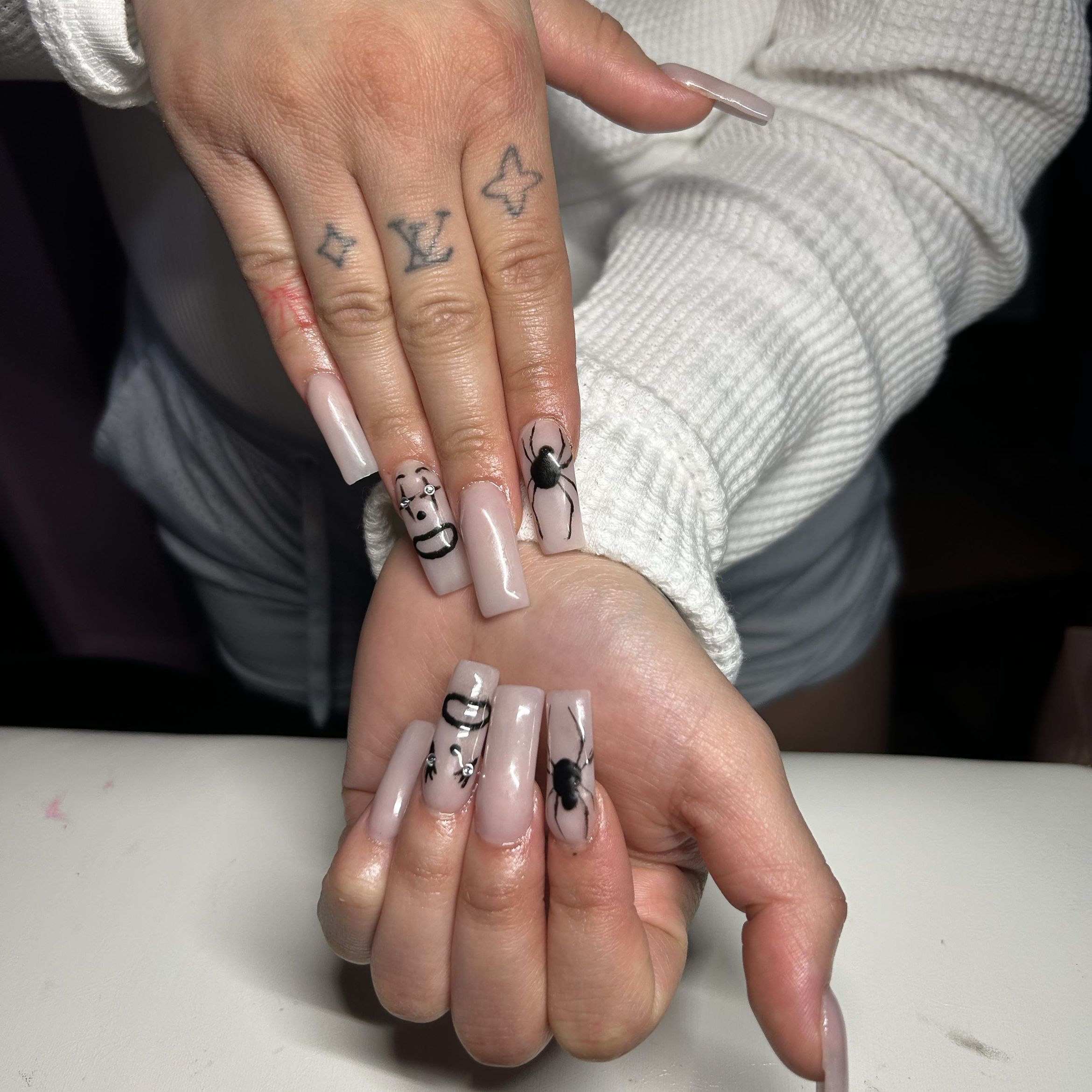 MelzxNailss, Center Ave, Lyons, 60534