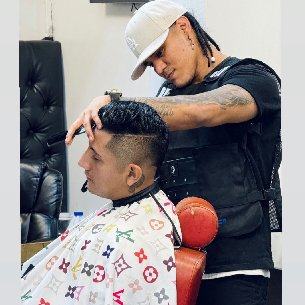 Soto barber, 1232 Myrtle Ave, Brooklyn, 11221