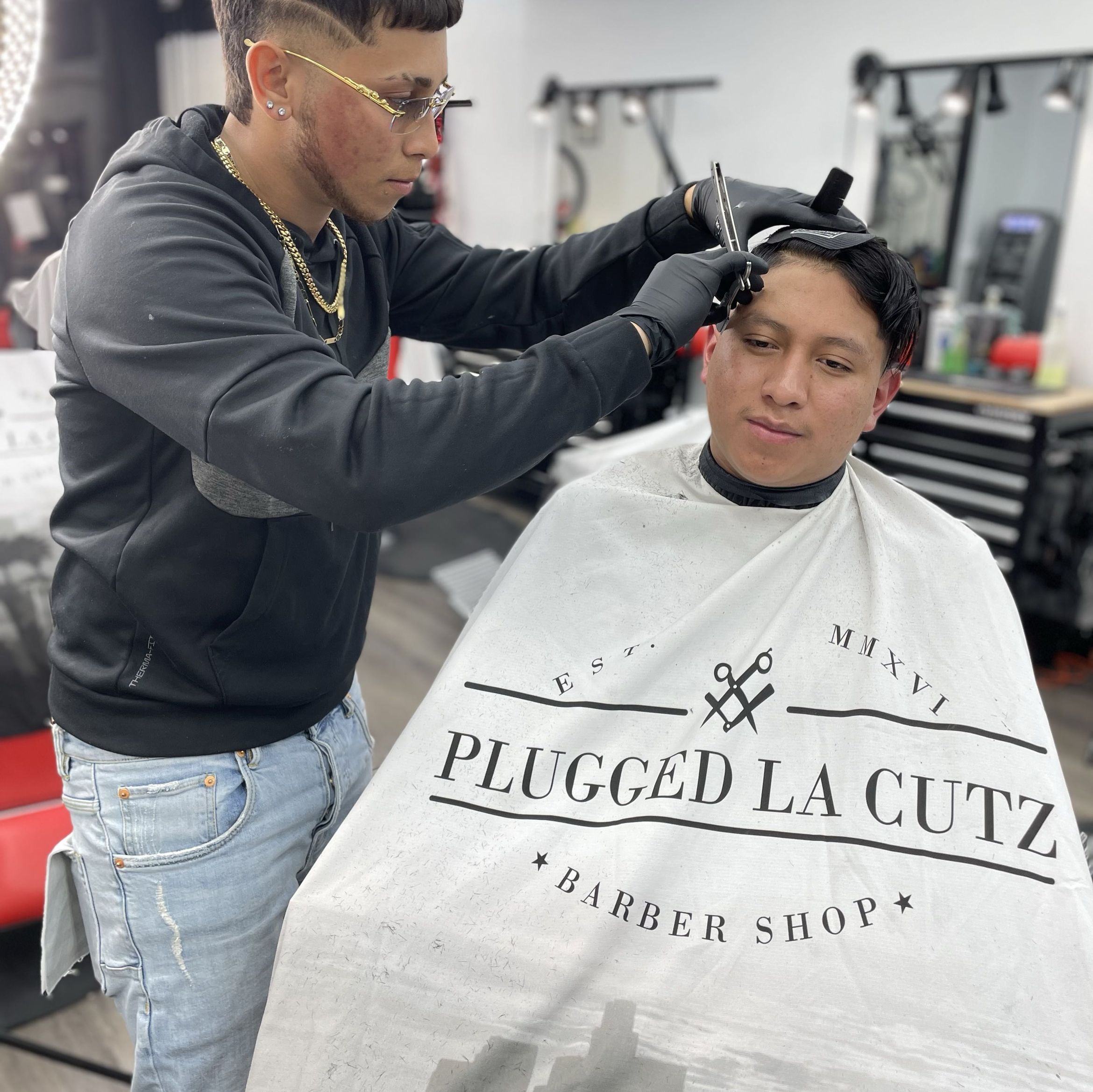 Puggled la cutz, 2824 James M Wood Blvd, 1, Los Angeles, 90006